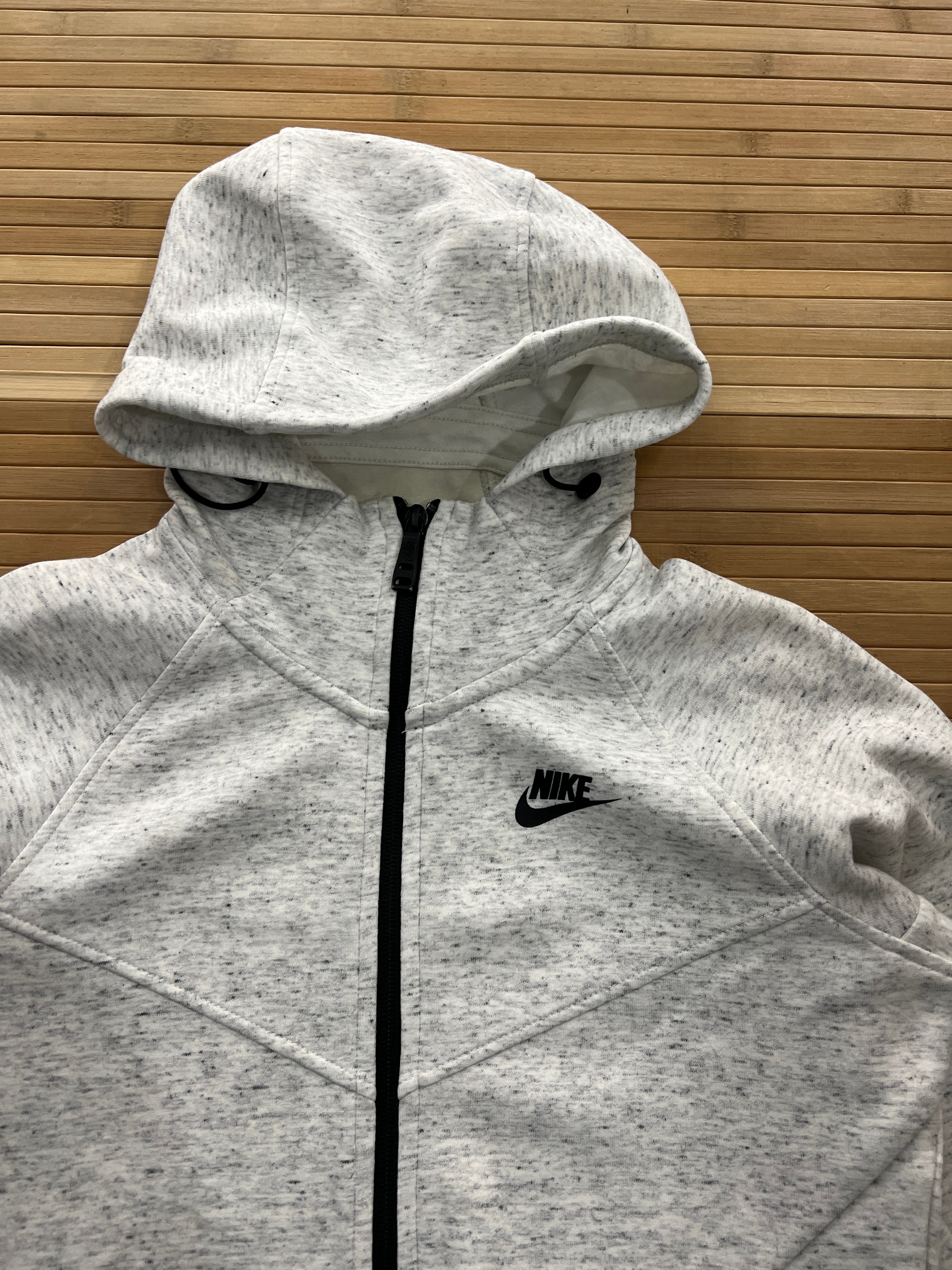 Nike Tech Hoodie 🙋‍♀️(S)