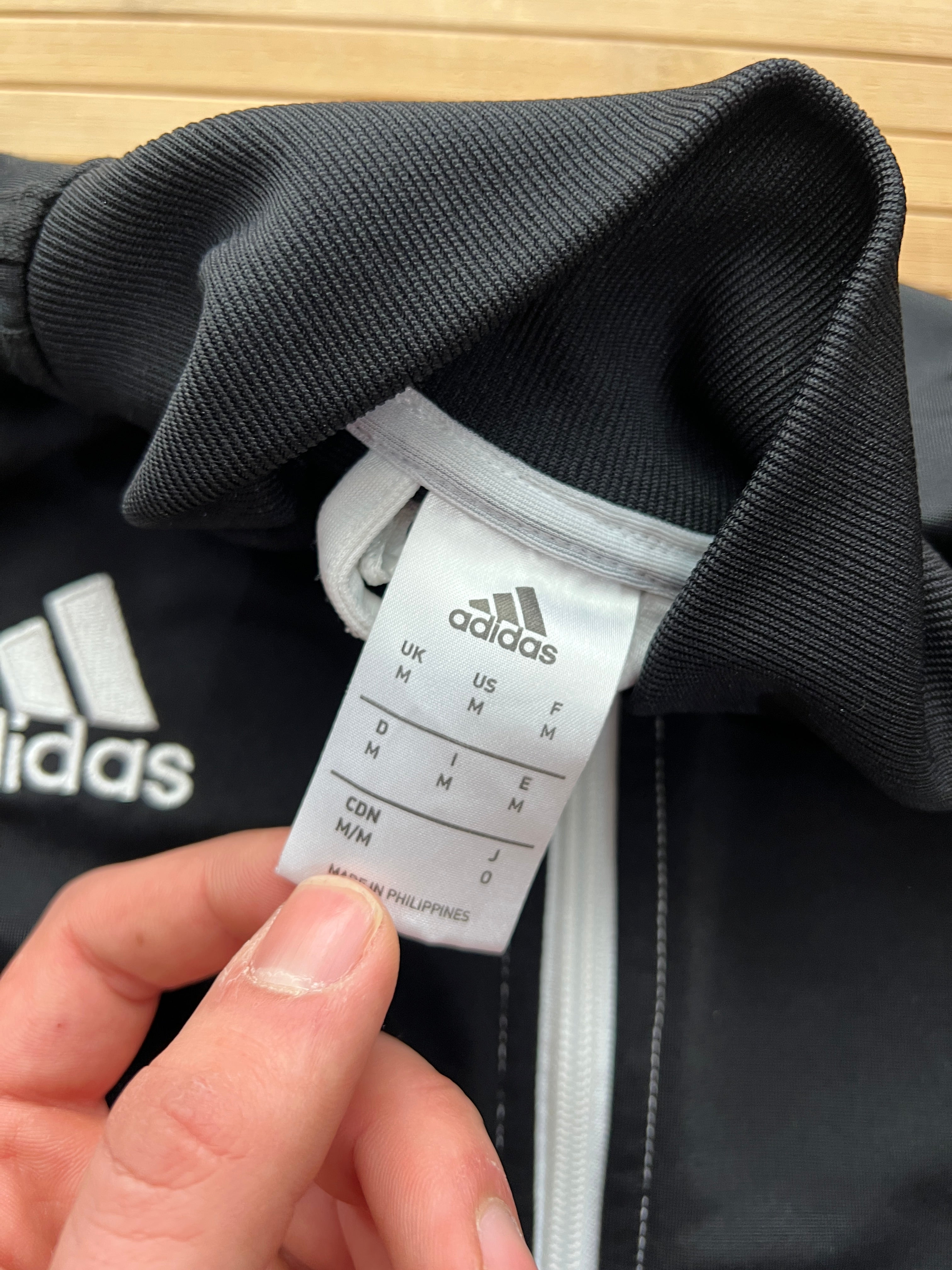 Adidas Zip Up (M)