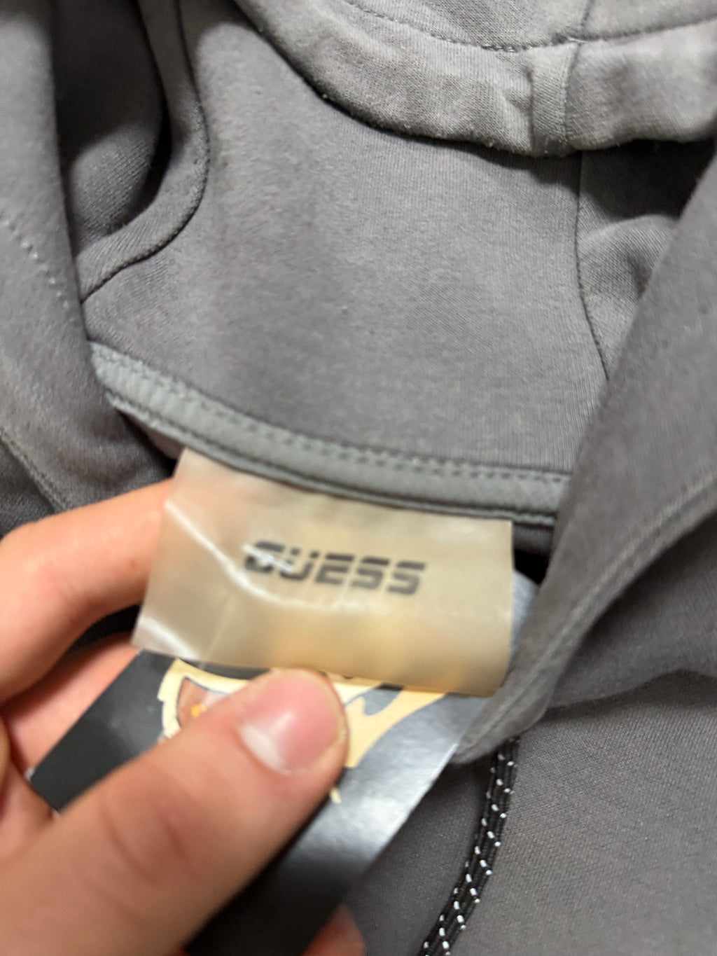 Guess Hoodie (M)
