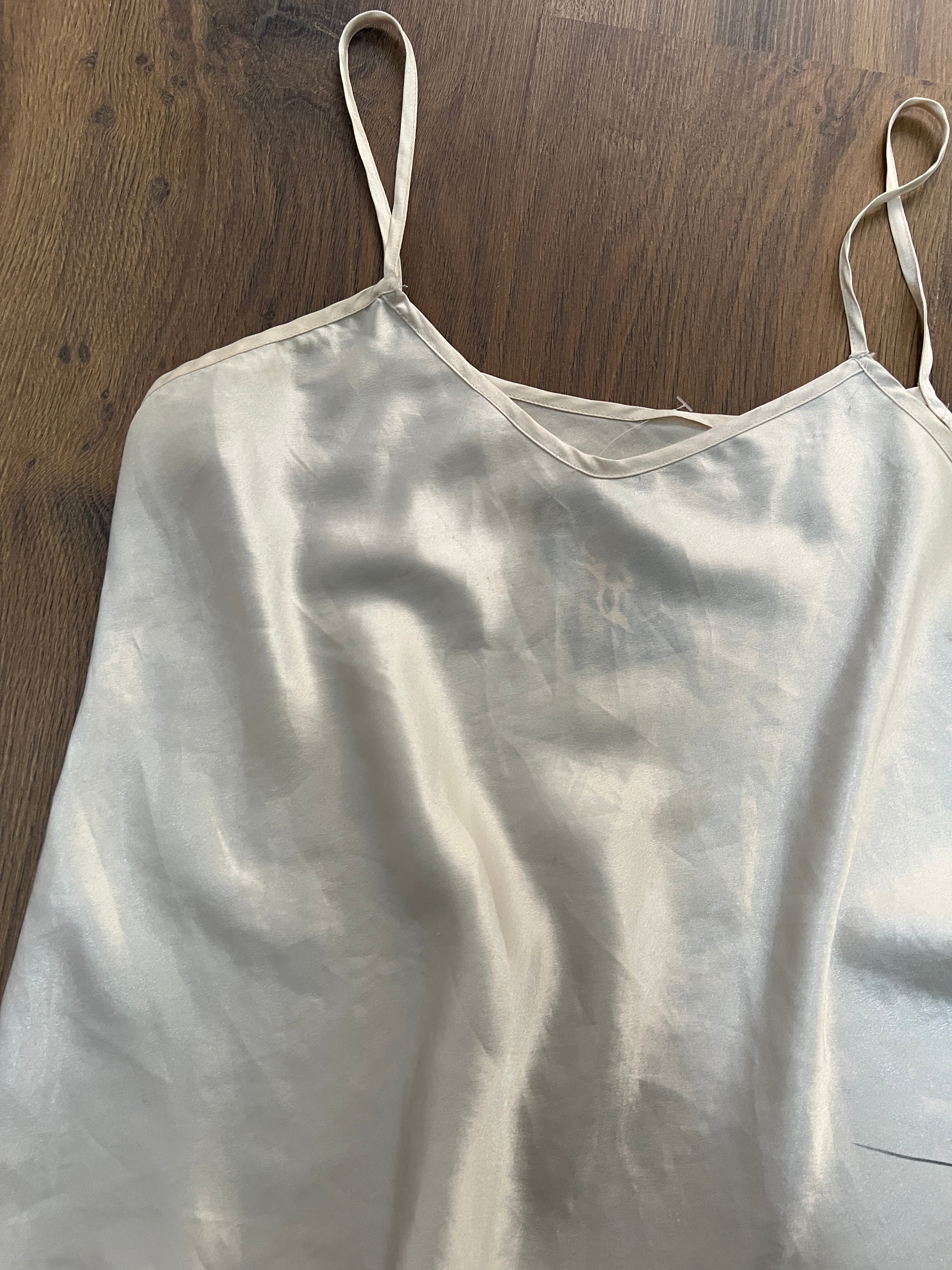 Satin Top 🙋‍♀️ (M)
