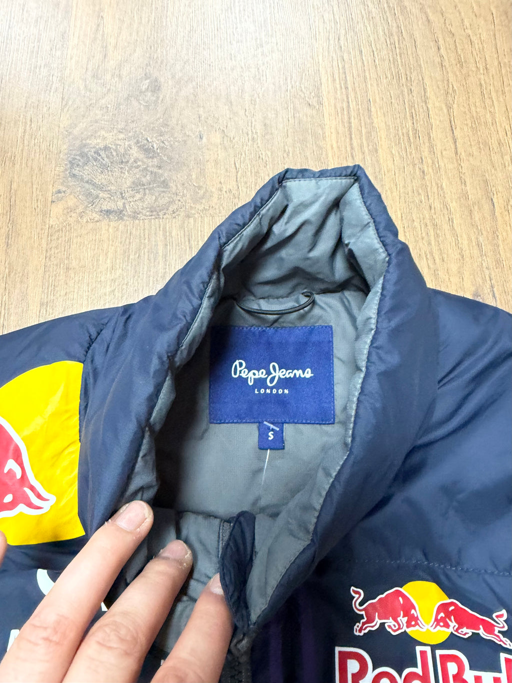 Pepe Jeans Red Bull Vest (M)