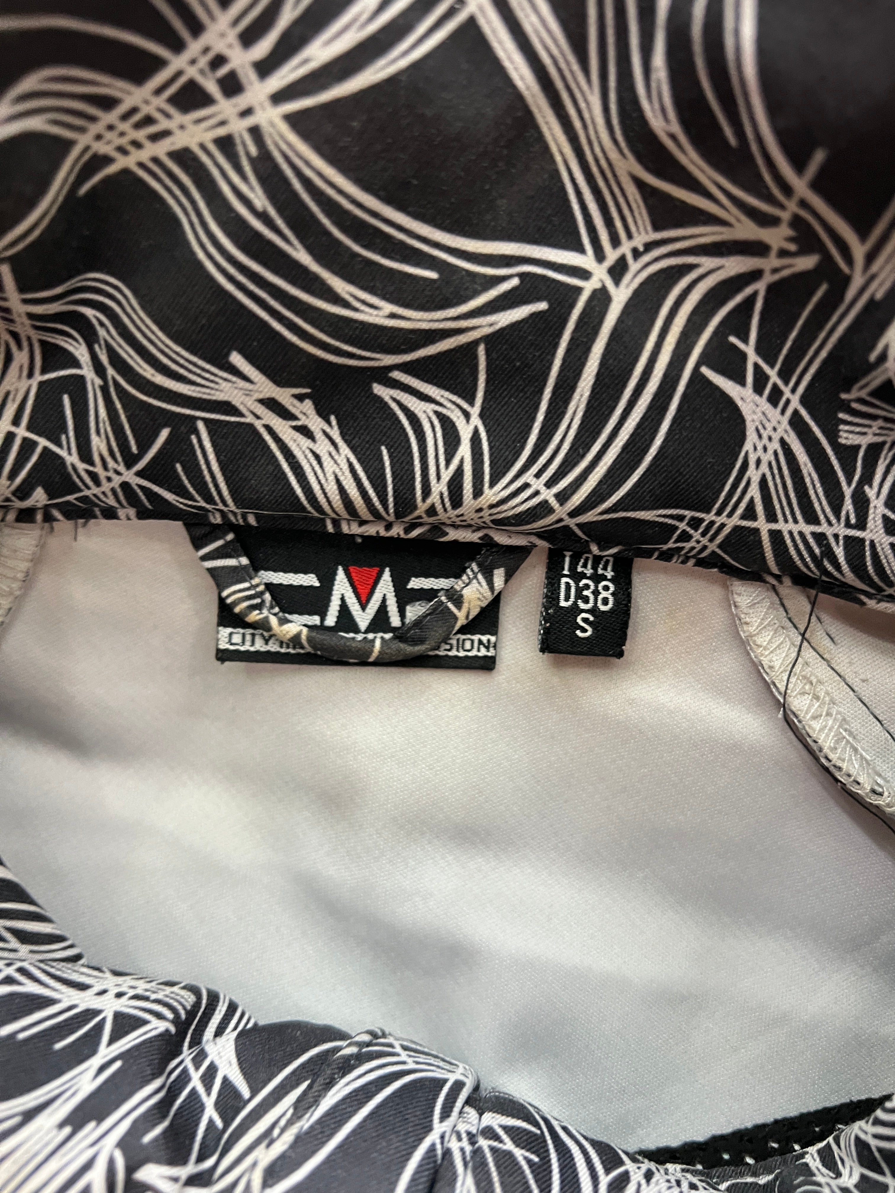 CMP Zip Up 🙋‍♀️ (M)