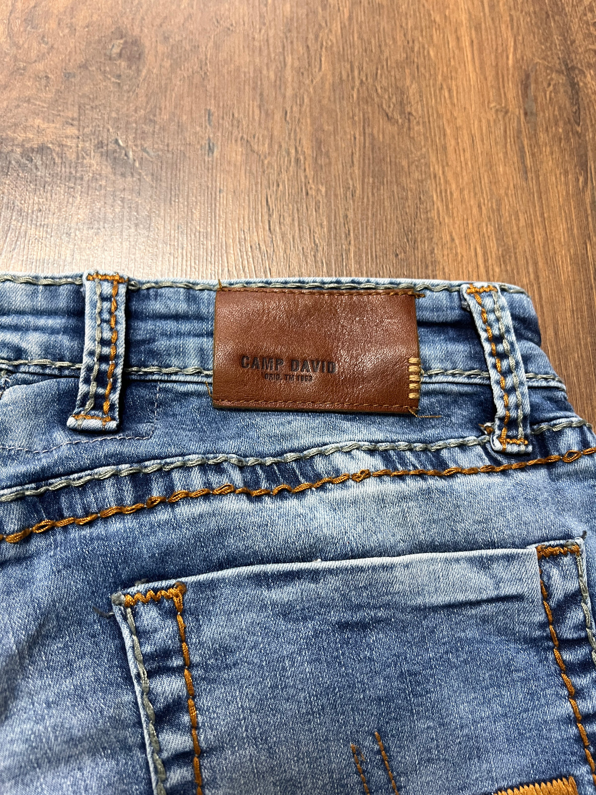 Camp David Y2k Orange stitch jeans (32x30)