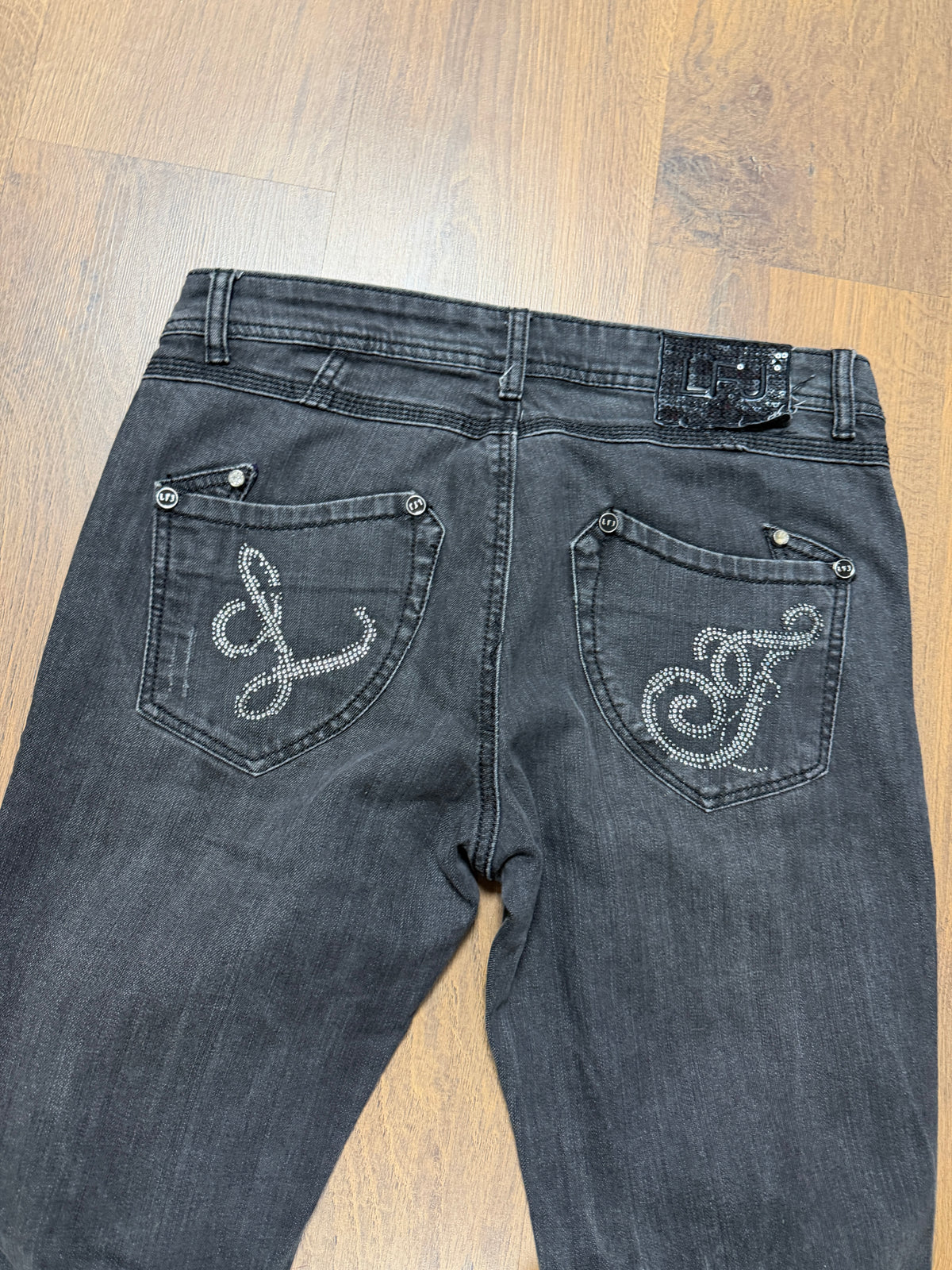 LFJ y2k Jeans💁🏼‍♀️ (32x30)
