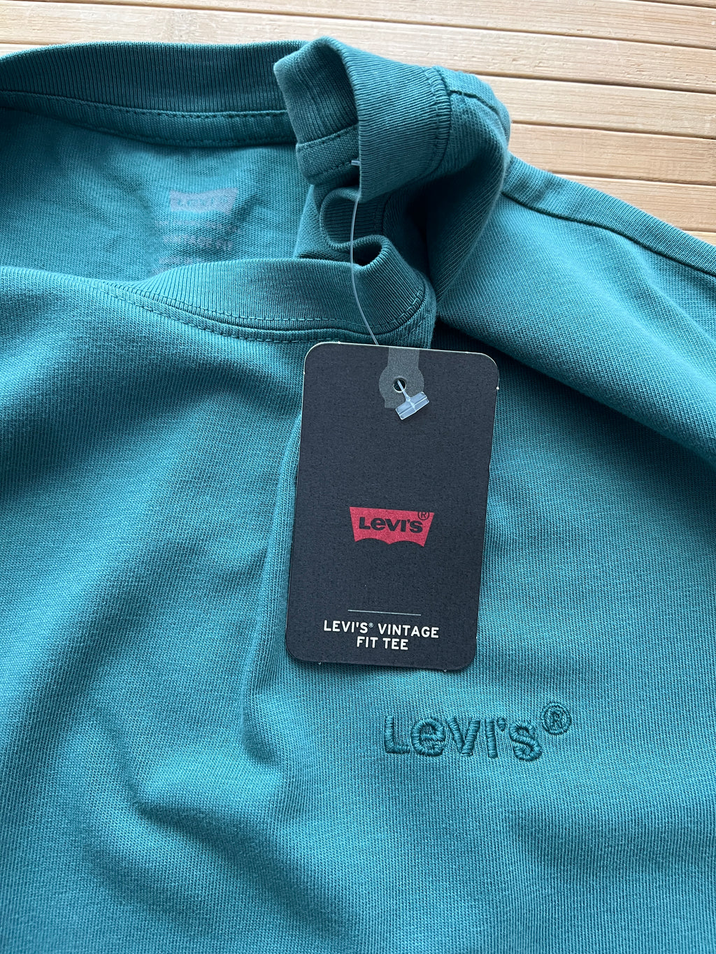 Levis brand new Tshirt (2XL)