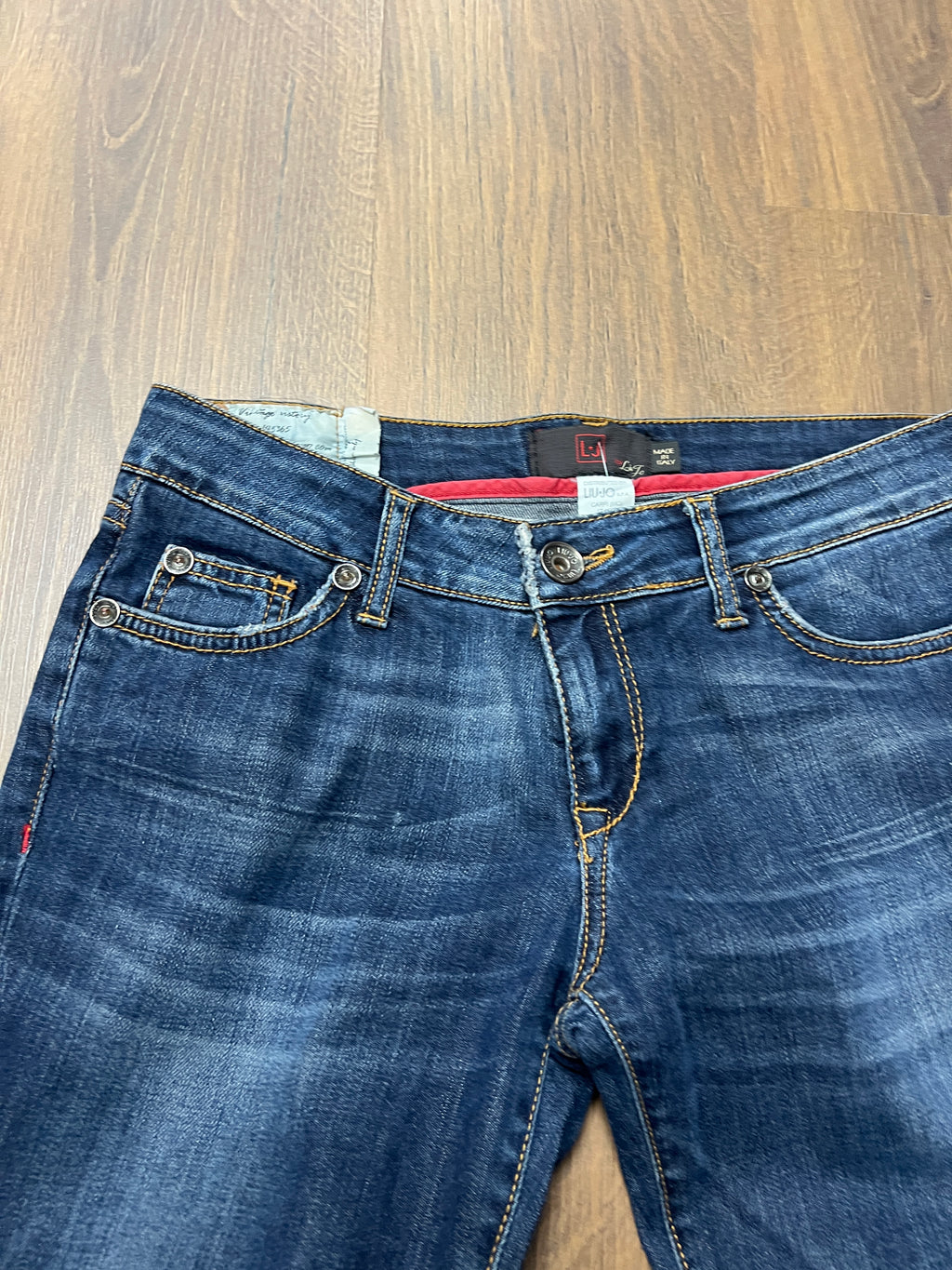 Liu-Jo Capris🙋‍♀️  (30)