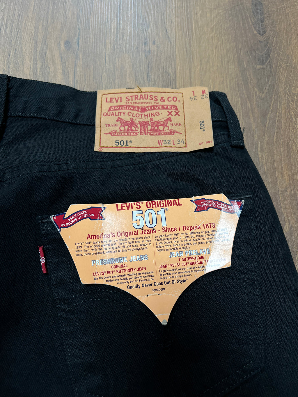 Brand New Levis 501 Jeans (30x32)