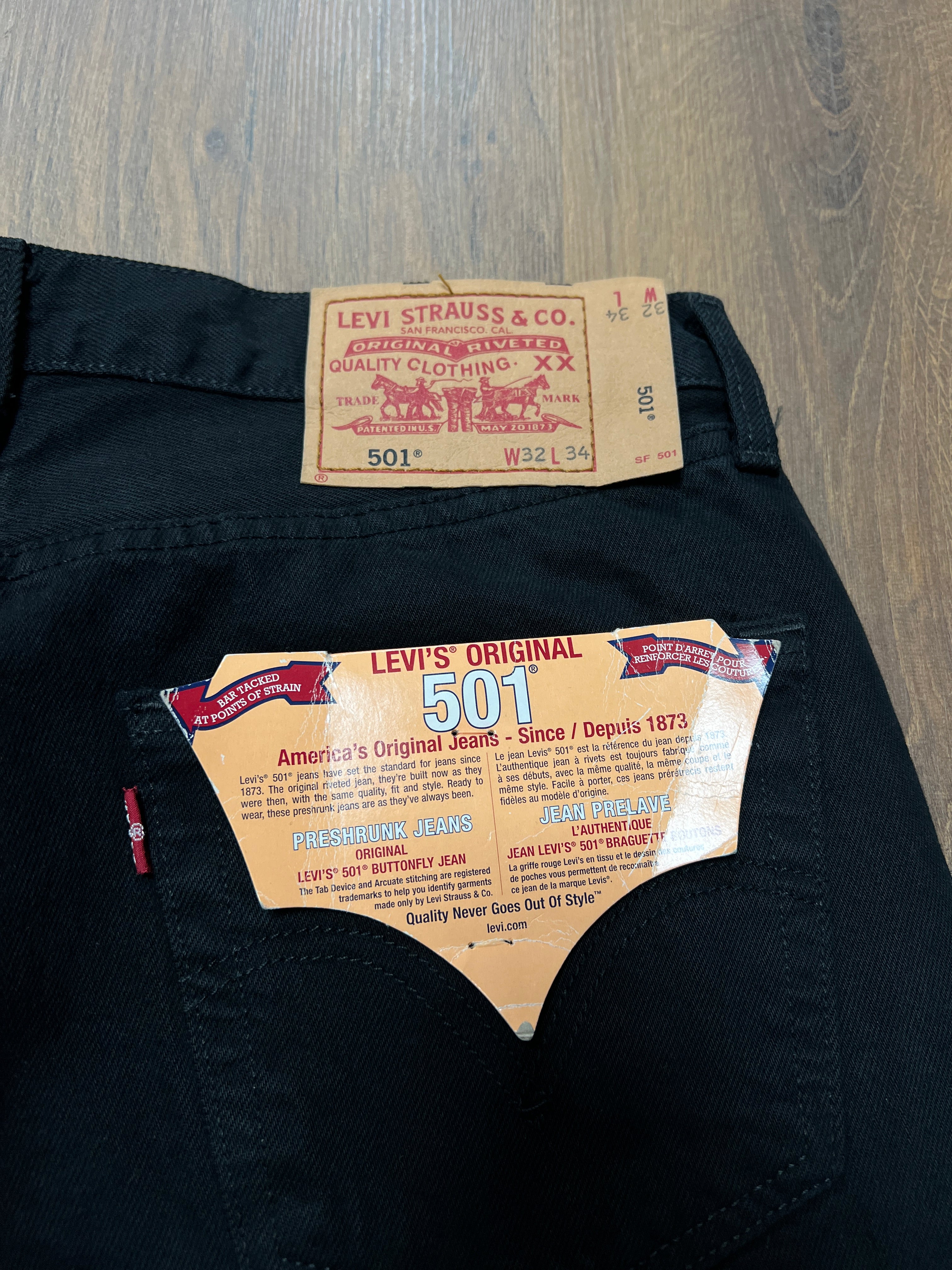 Brand New Levis 501 Jeans (30x32)
