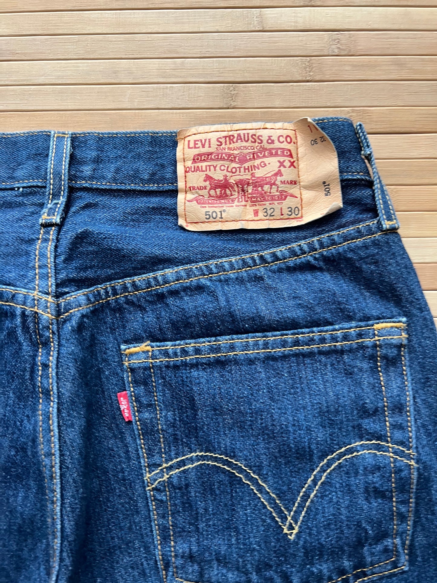 Levi’s 501 Jorts (30)