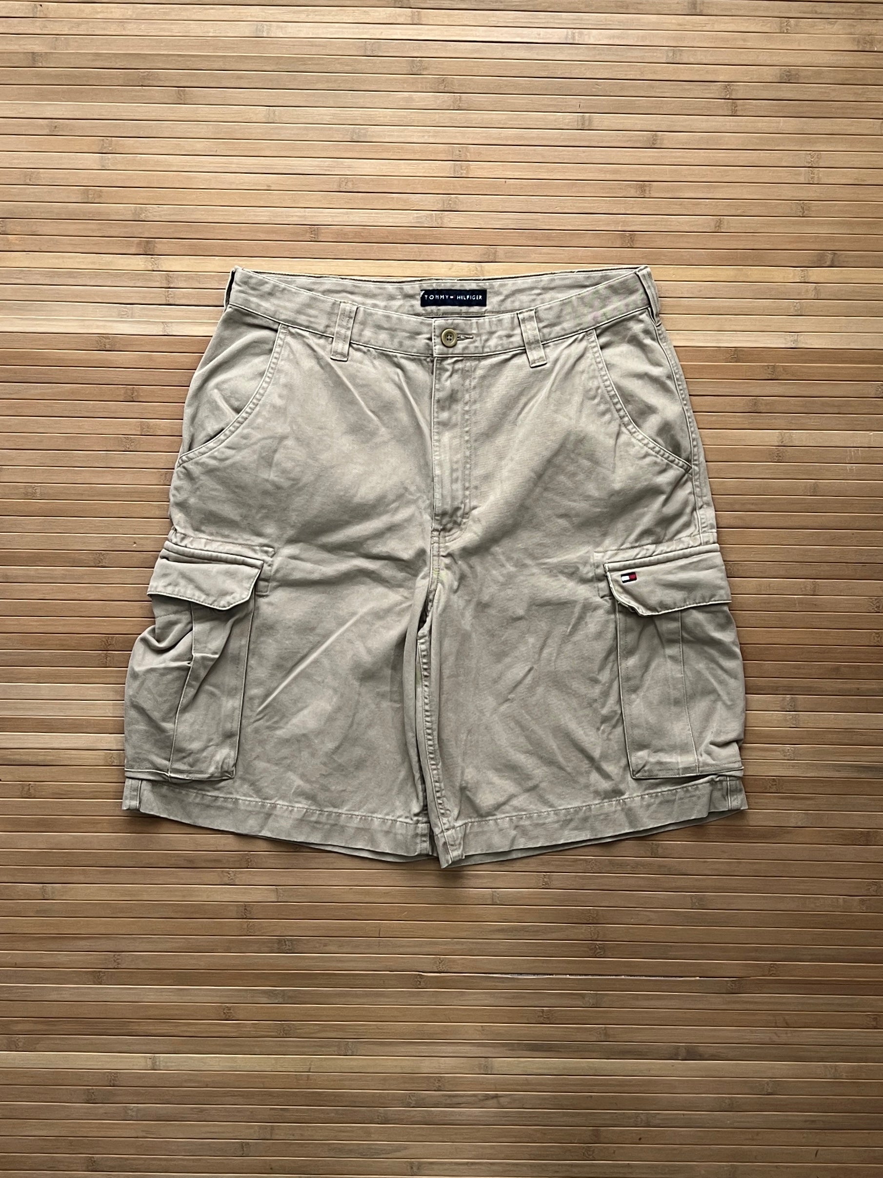 Tommy Hilfiger Cargo Shorts (34)