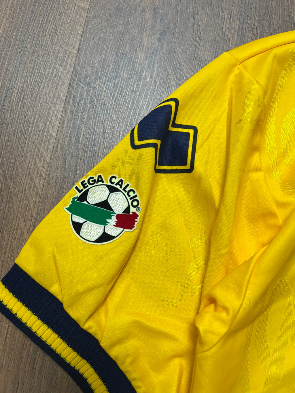 Modena Milanetto 2001/04 home jersey (XL)