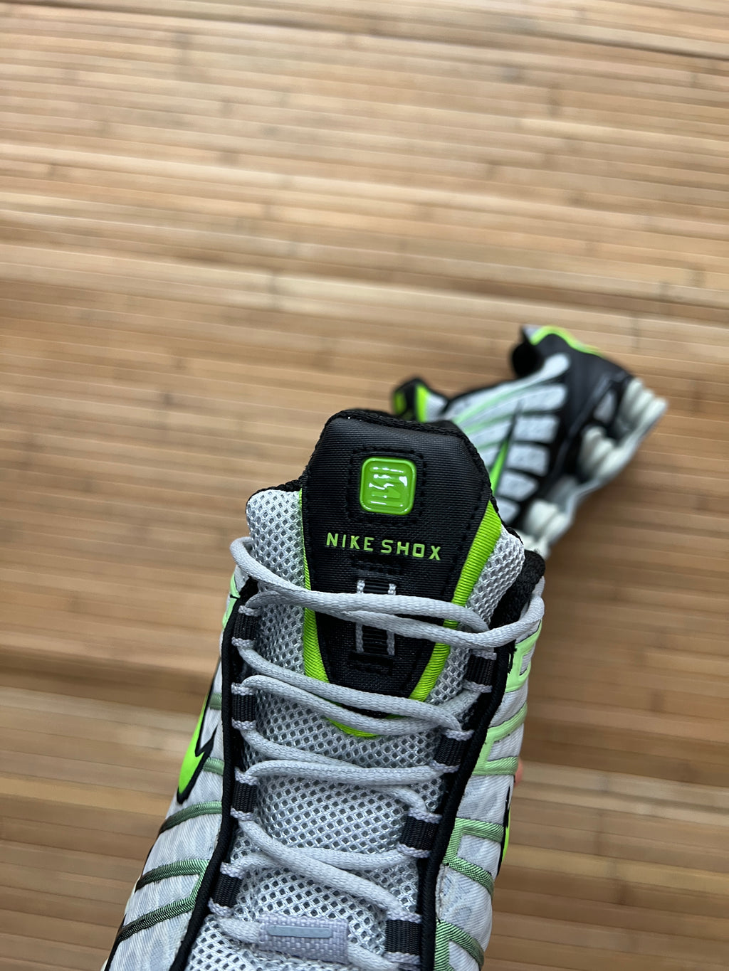 Nike Shox Wolf Grey Lime Blast (41.5-42)