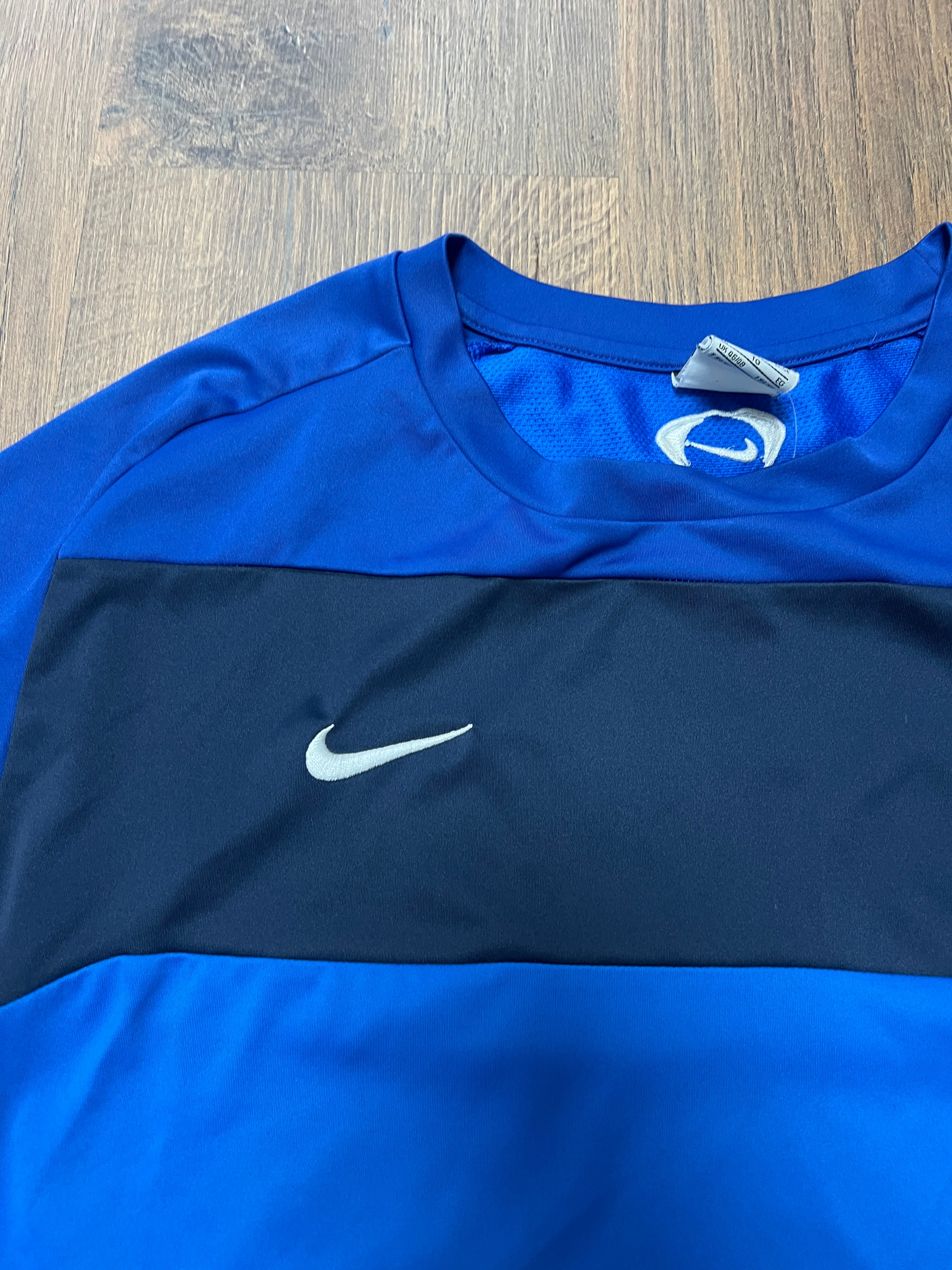 Nike Jersey (XL)