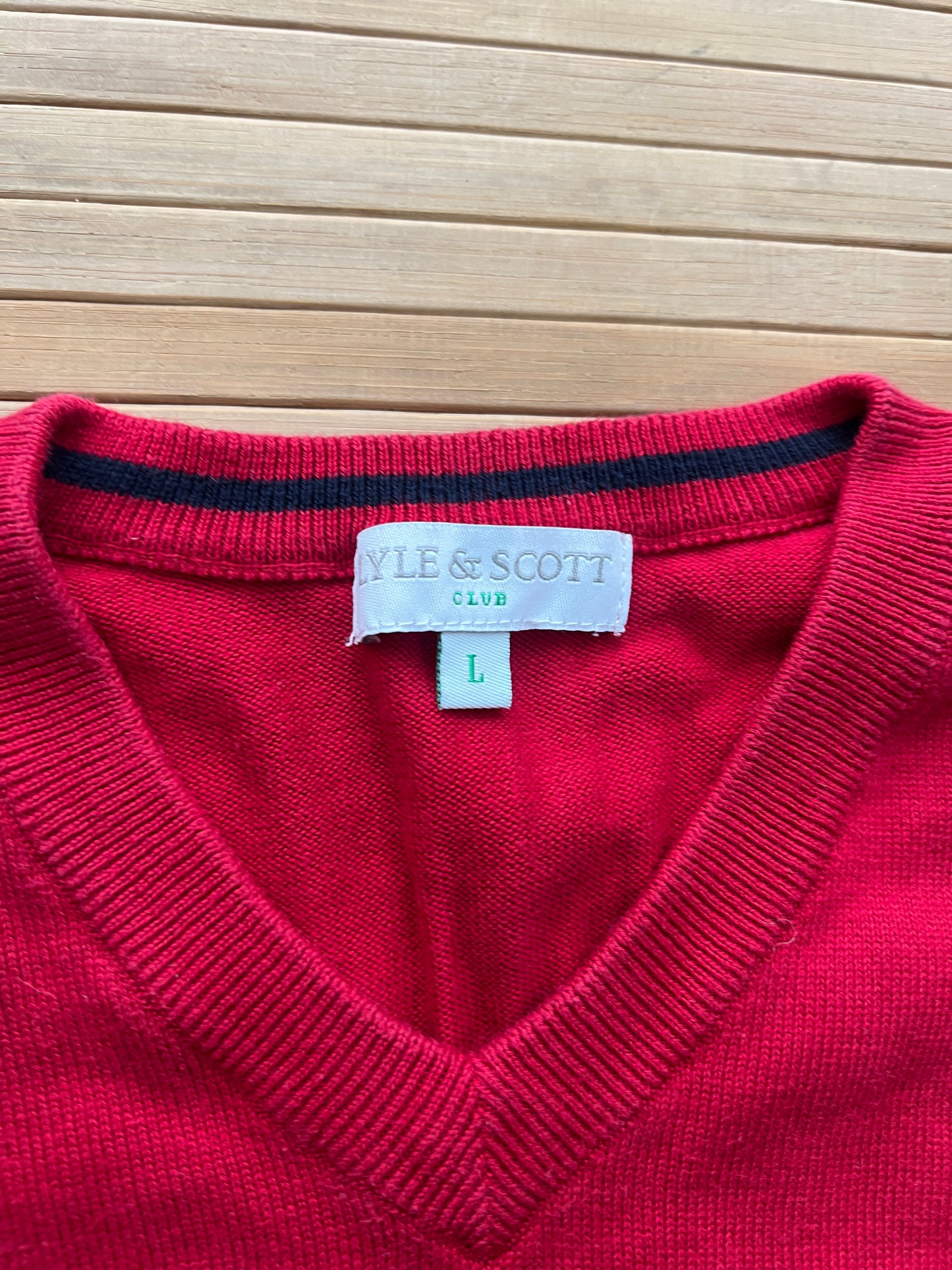 Lyla & Scott Knitwear (M)