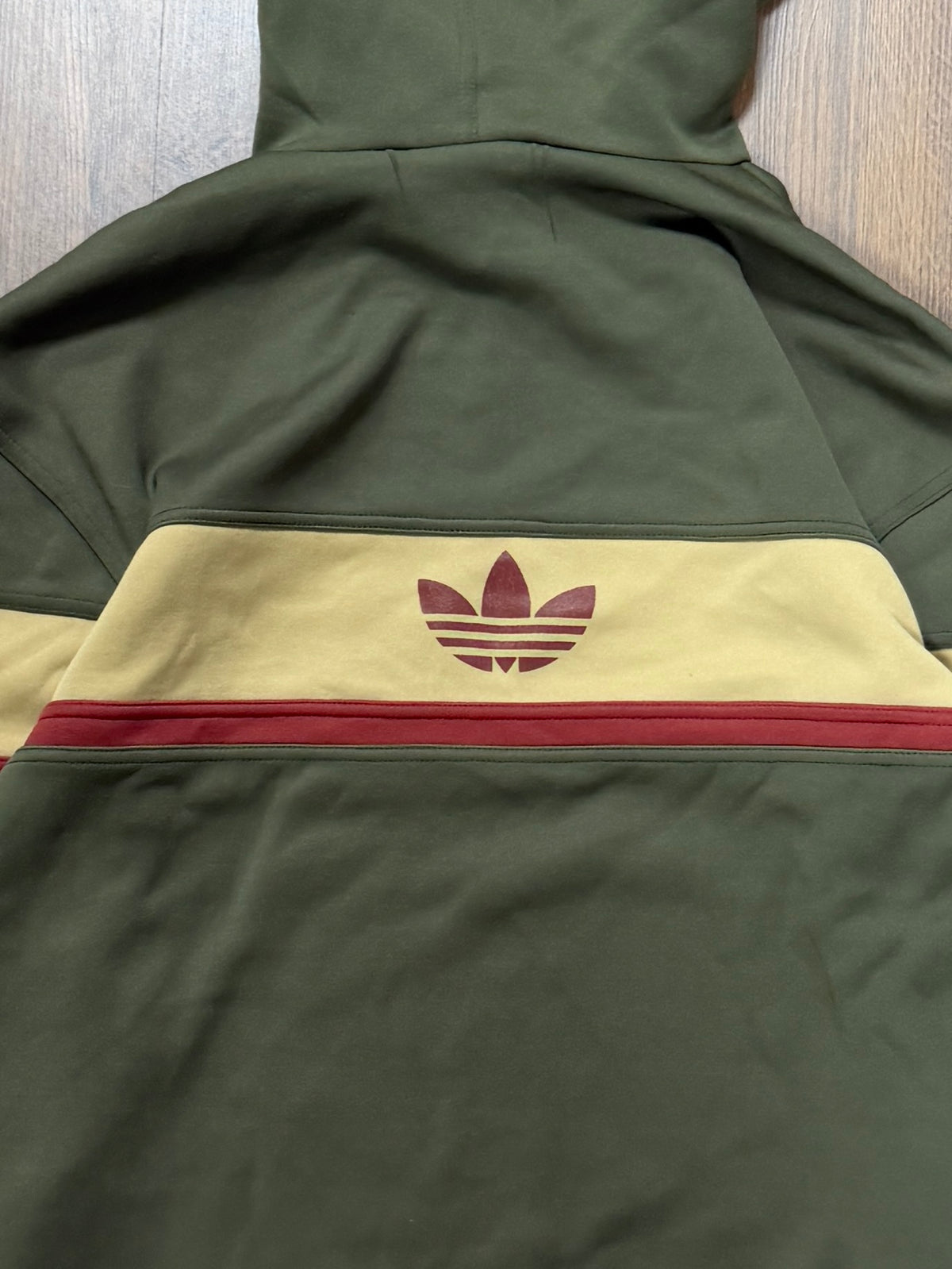 Adidas 90s hoodie(M)