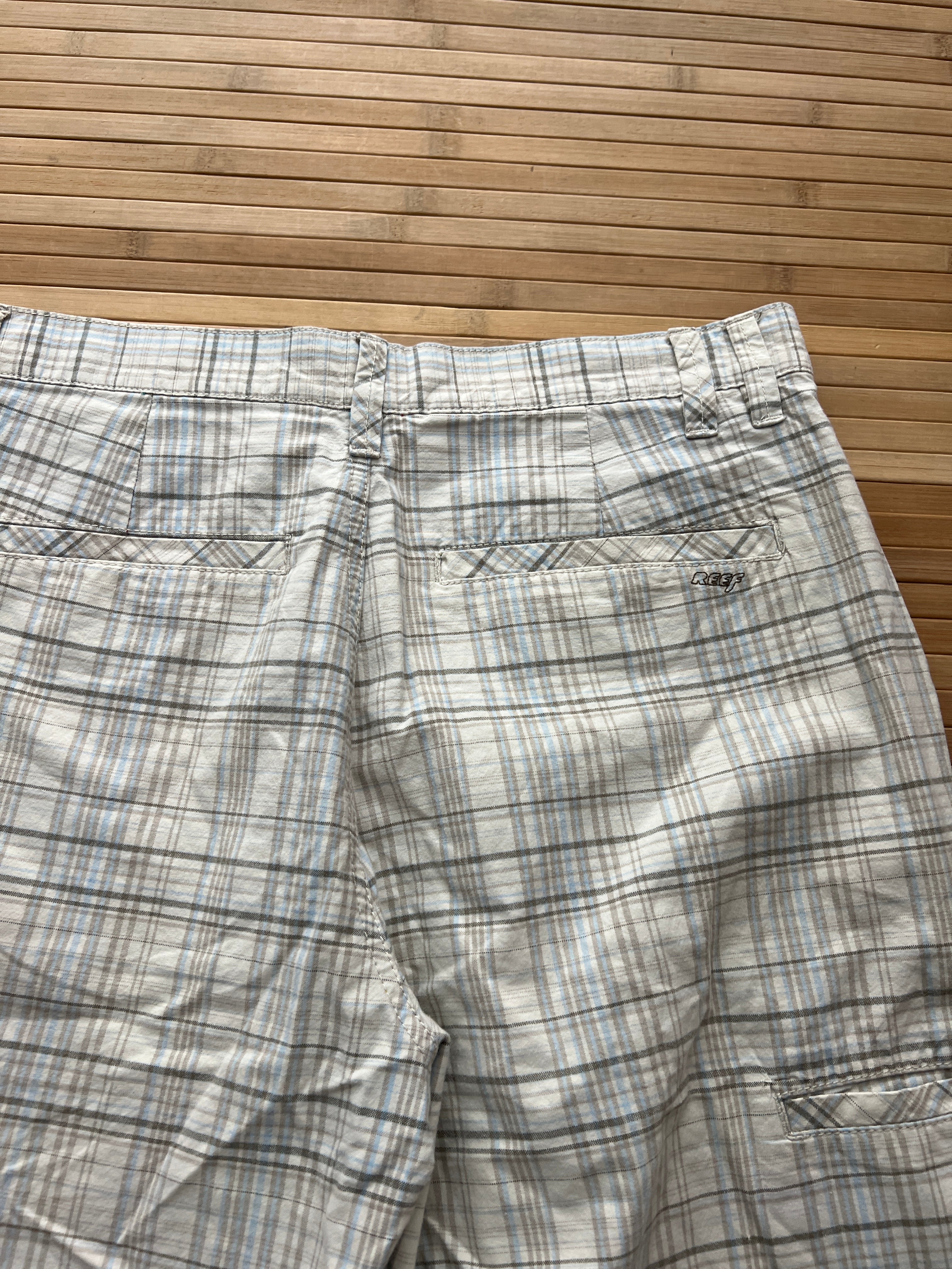 Reef Striped Shorts (32)