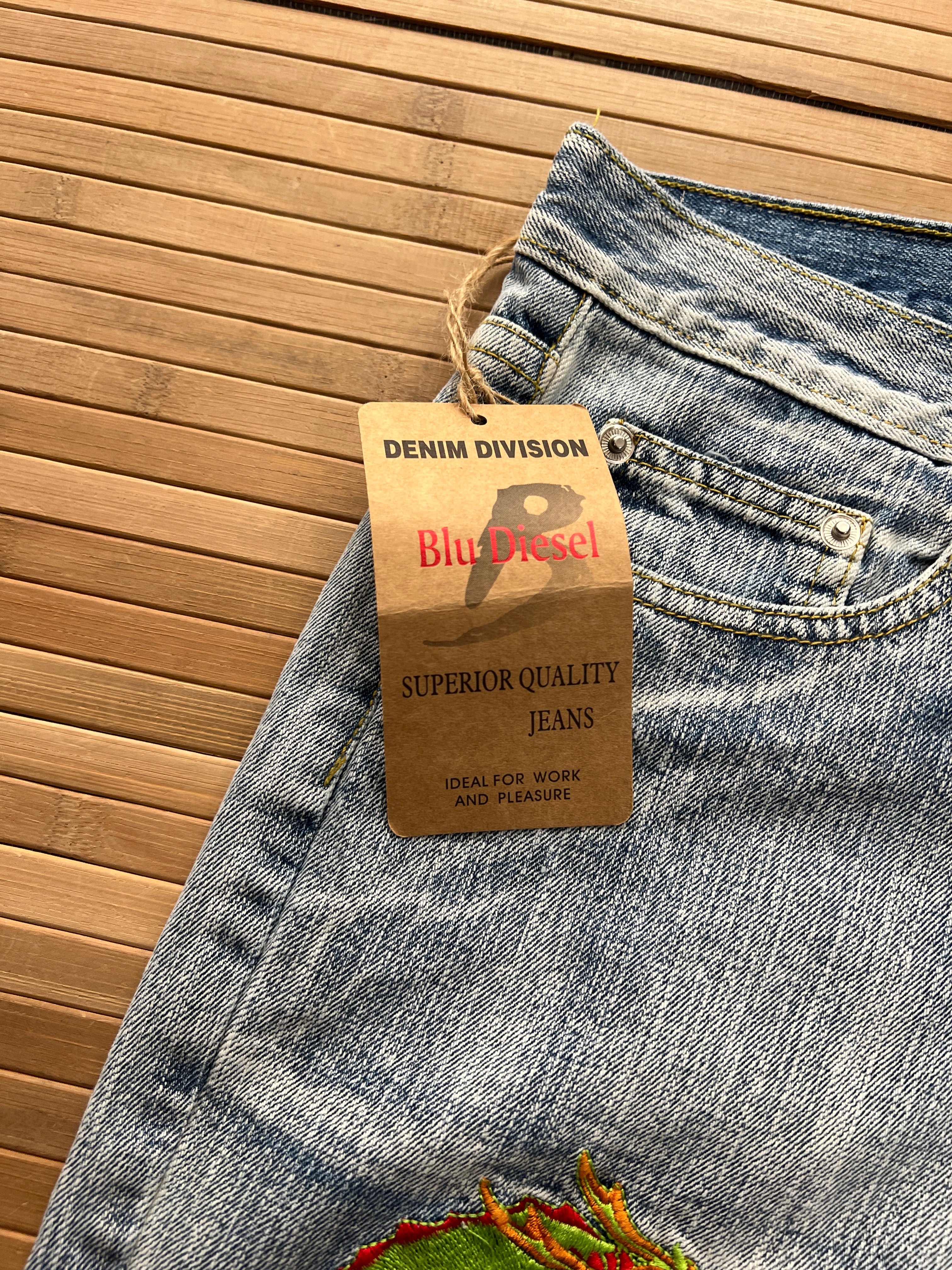 Brand New Diesel Dragon Jeans 🙋‍♀️(28x32)