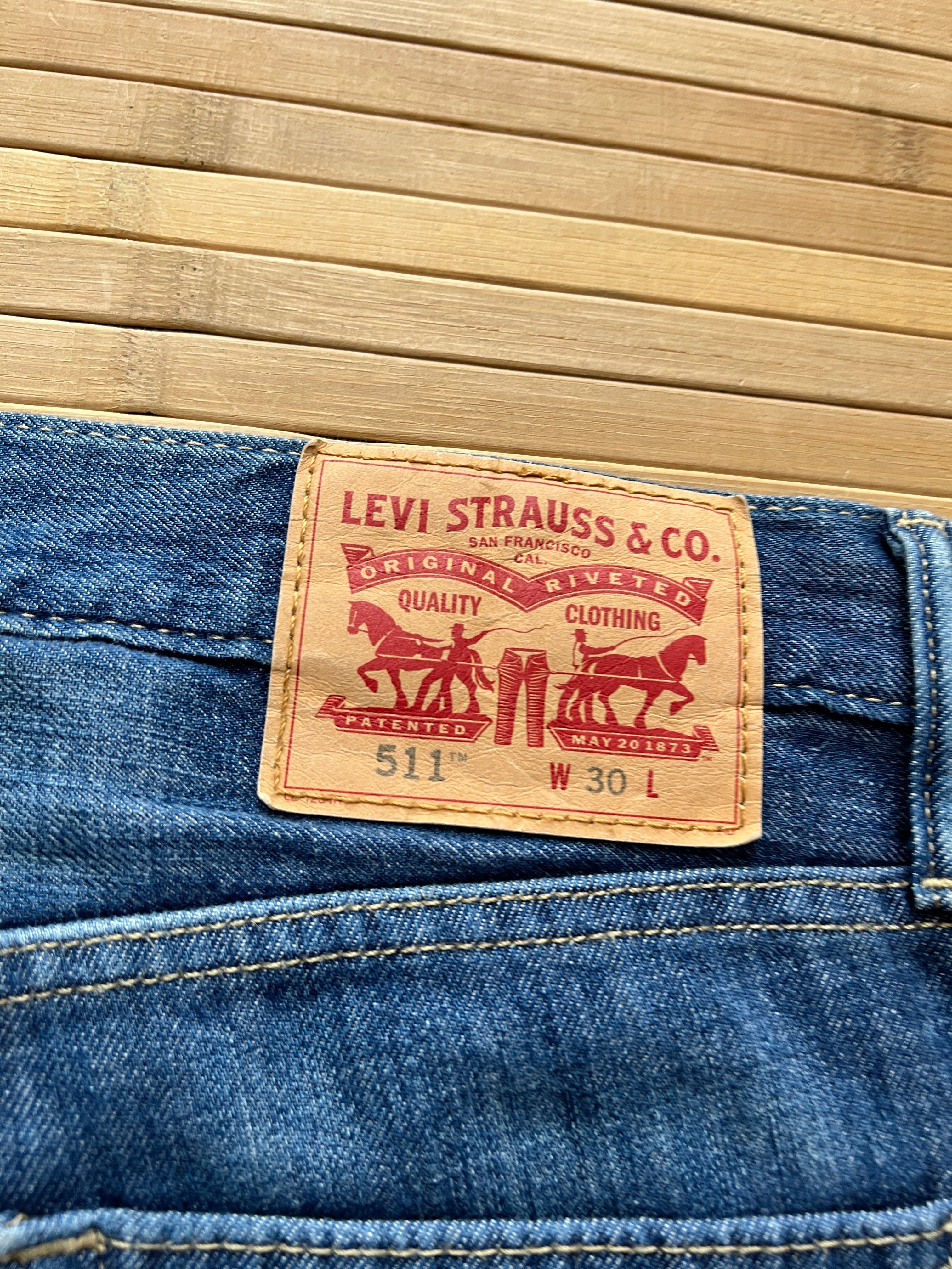 Levis Shorts(30)