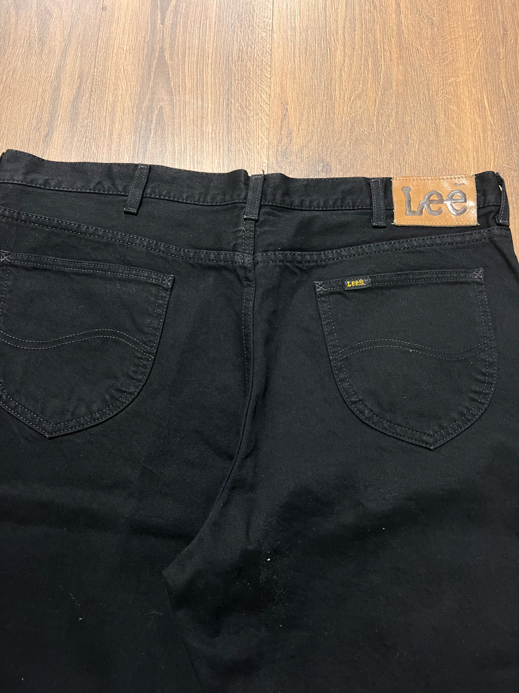 Black Lee Jeans(40x30)
