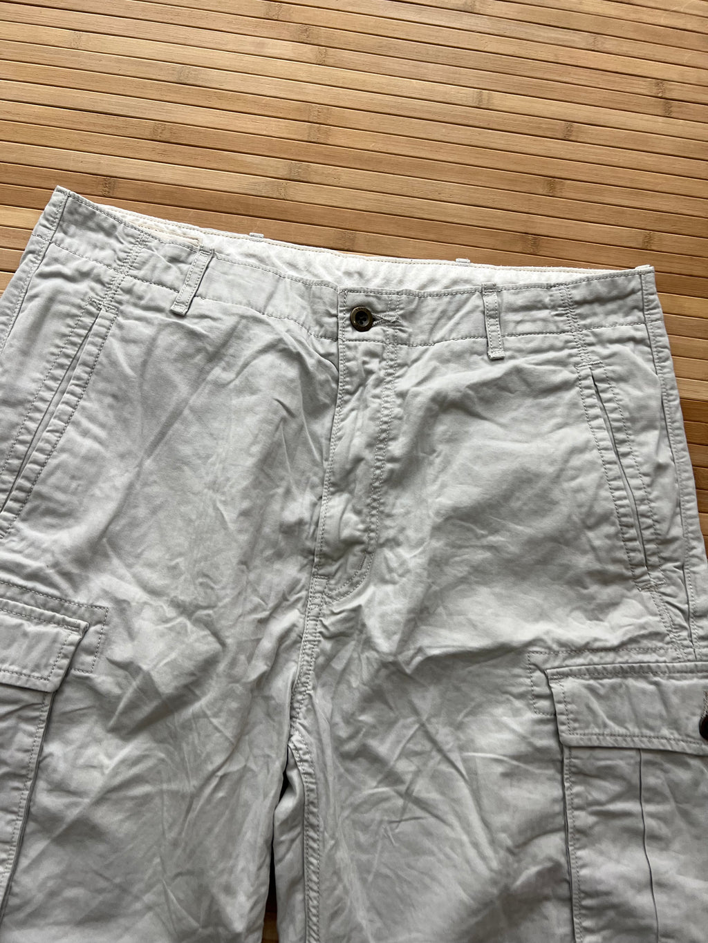 Levis Cargo Shorts (36)