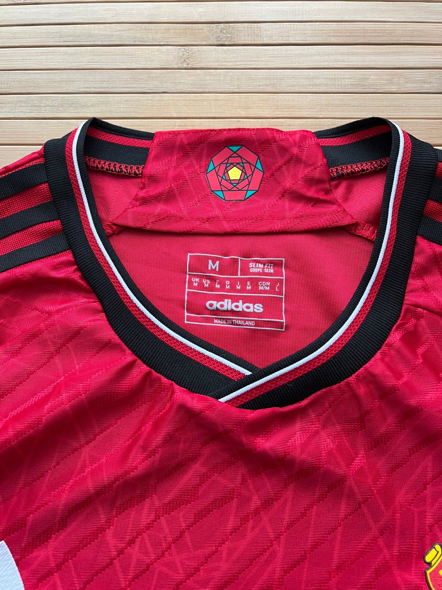 Manchester United Mainoo 2023-24 Signed Home Jersey (M)