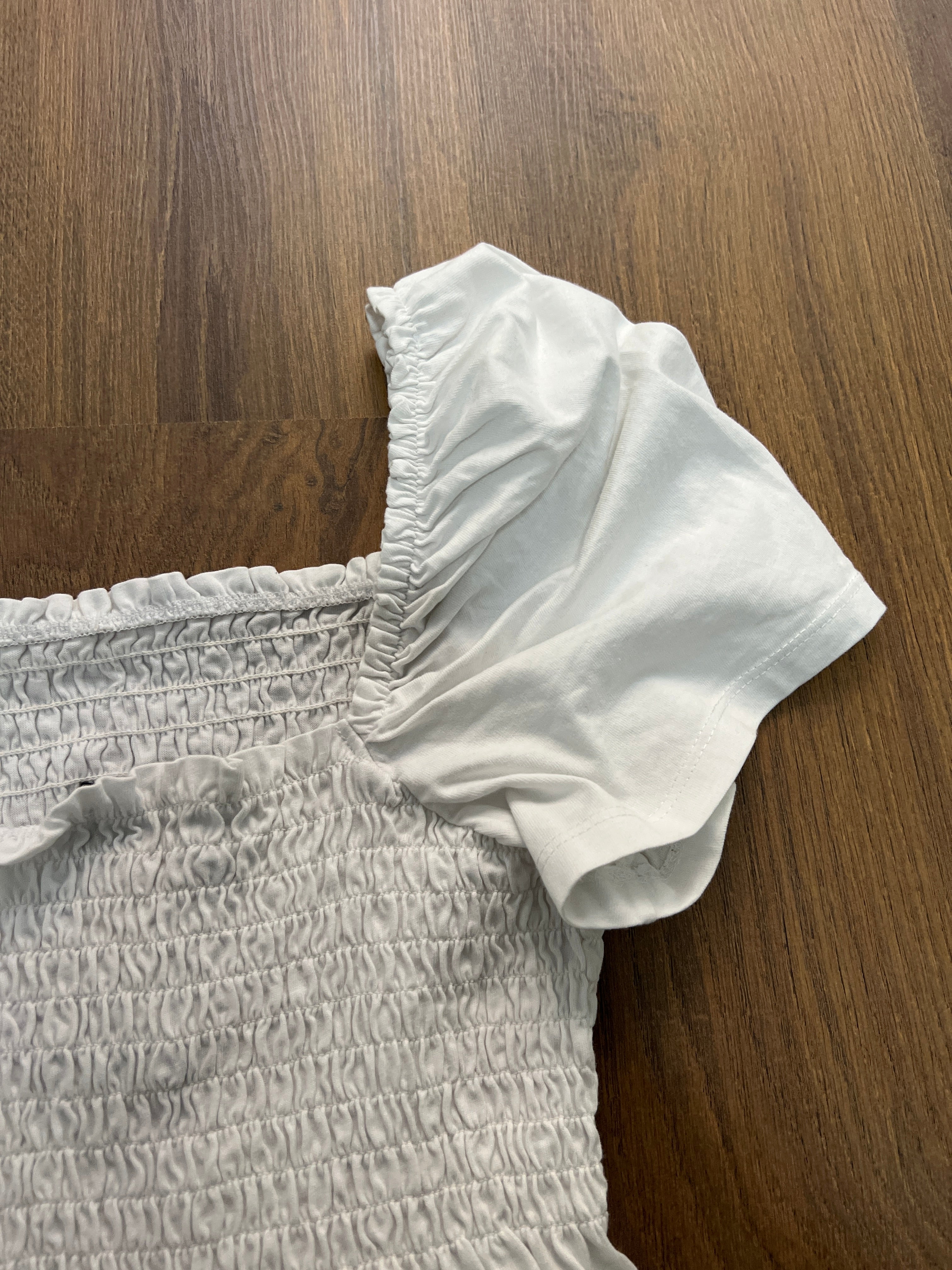 White Frayed Top🙋‍♀️ (S)