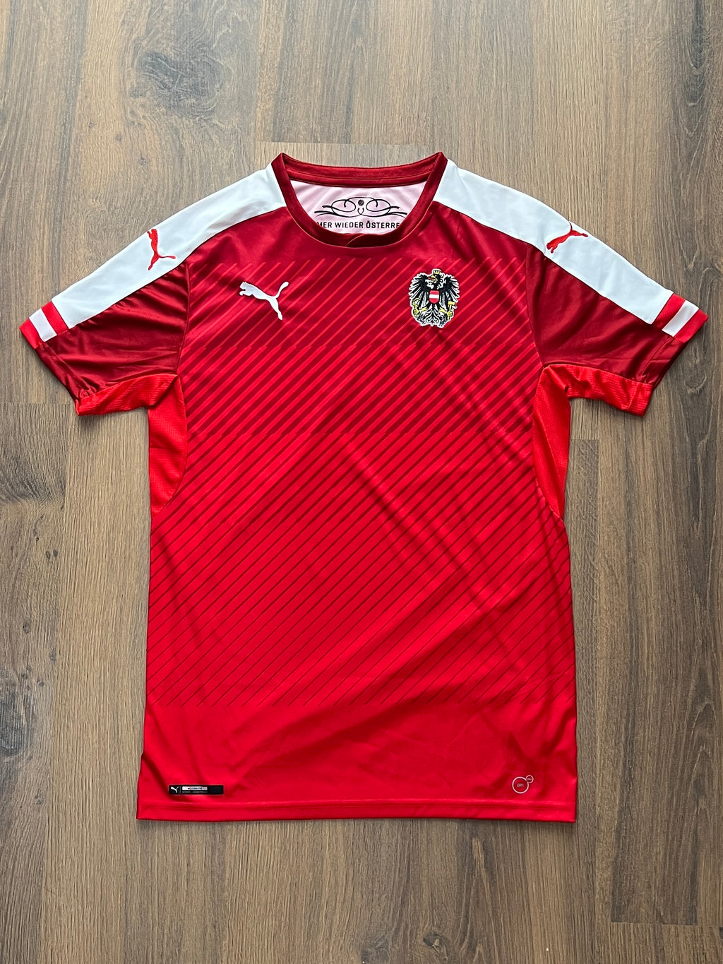 Austria 2016/17 Home Jersey (S)
