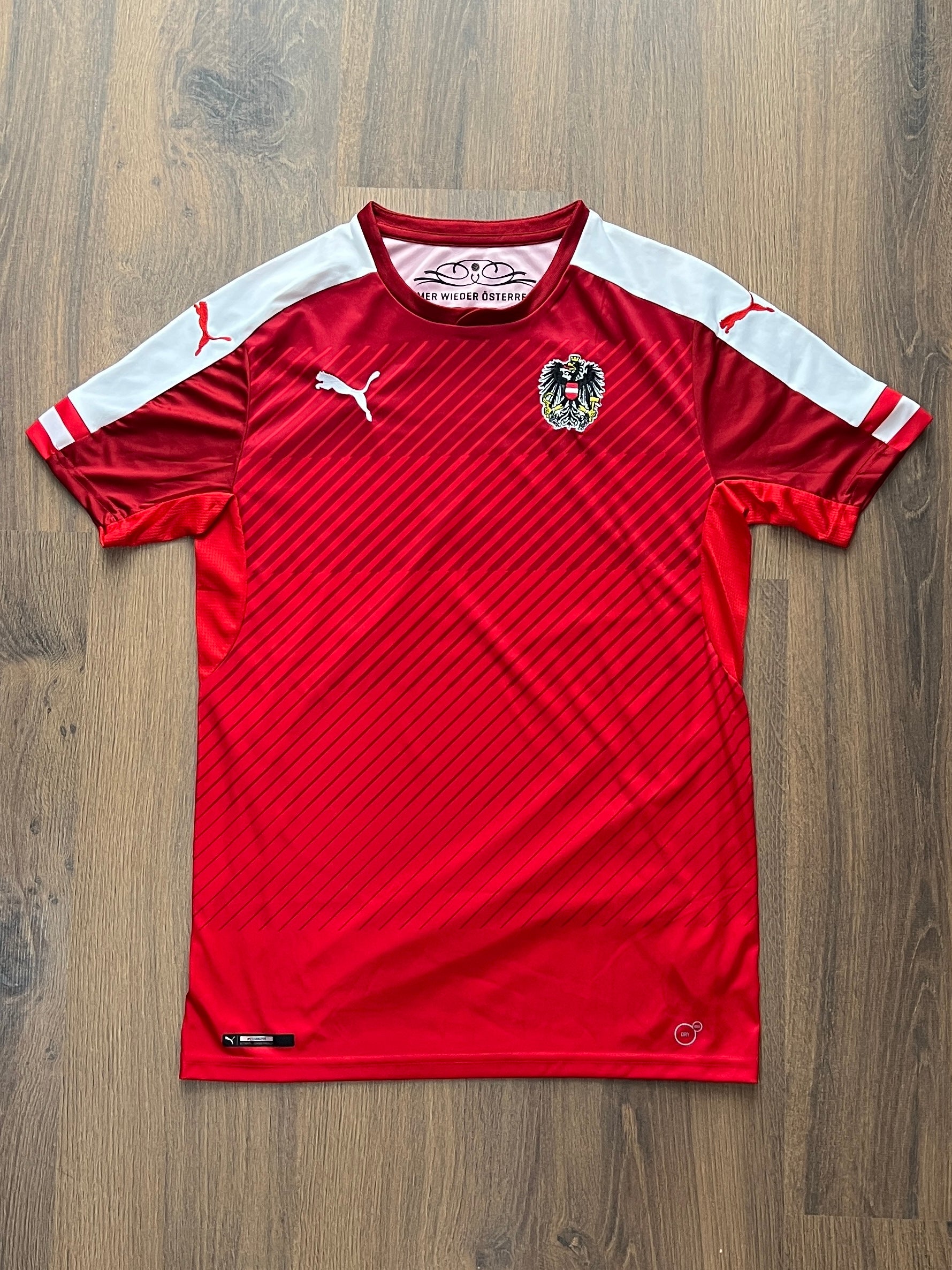 Austria 2016/17 Home Jersey (S)