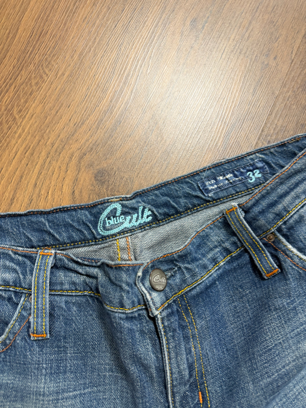 Blue Cult Flared Jeans 💁🏼‍♀️ (32x31)