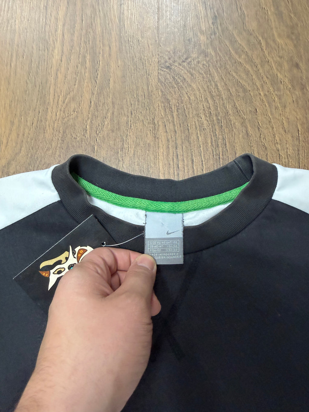 Nike 90s Sweater ( XL)