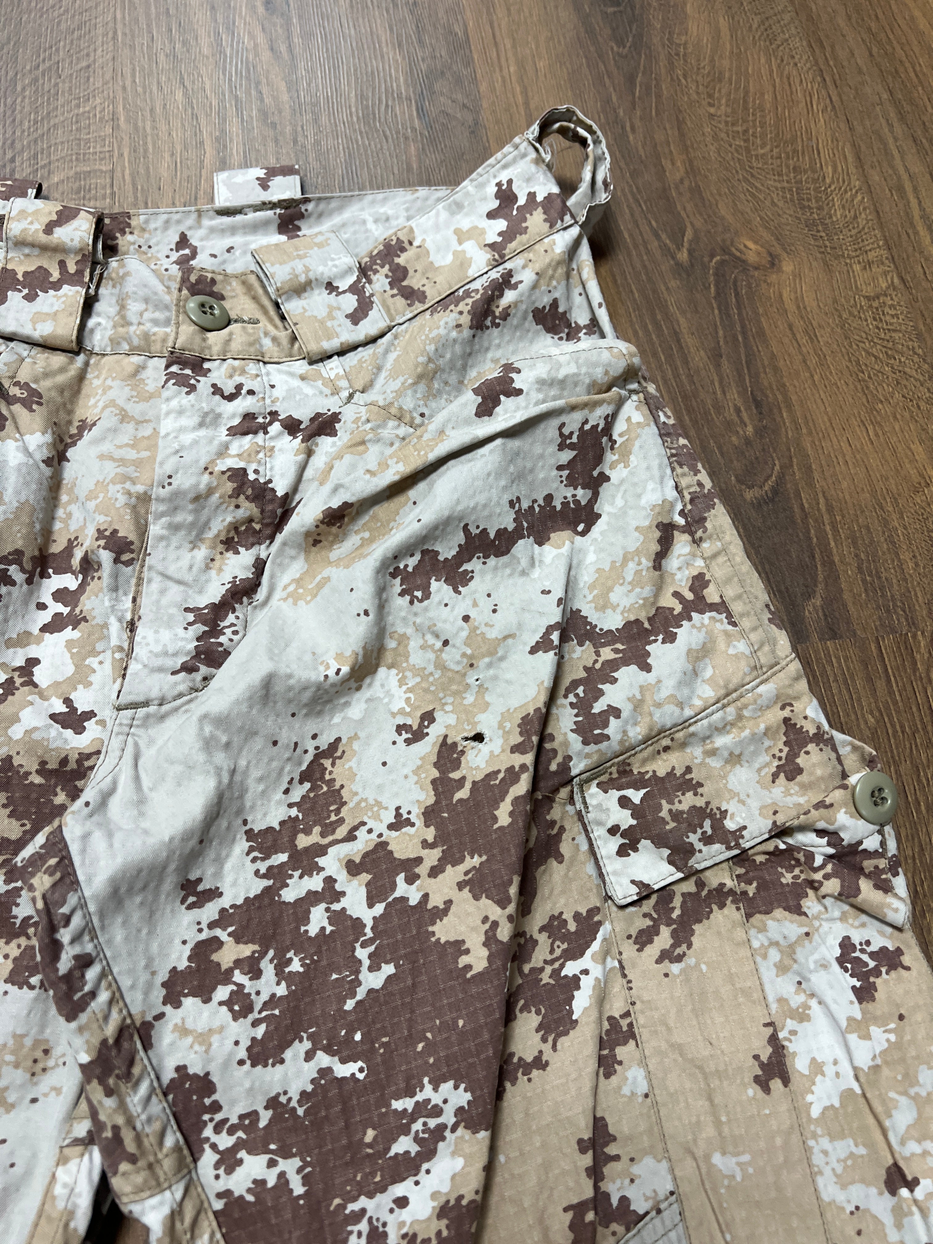 Millitary Camo Cargo Pants (32x30)