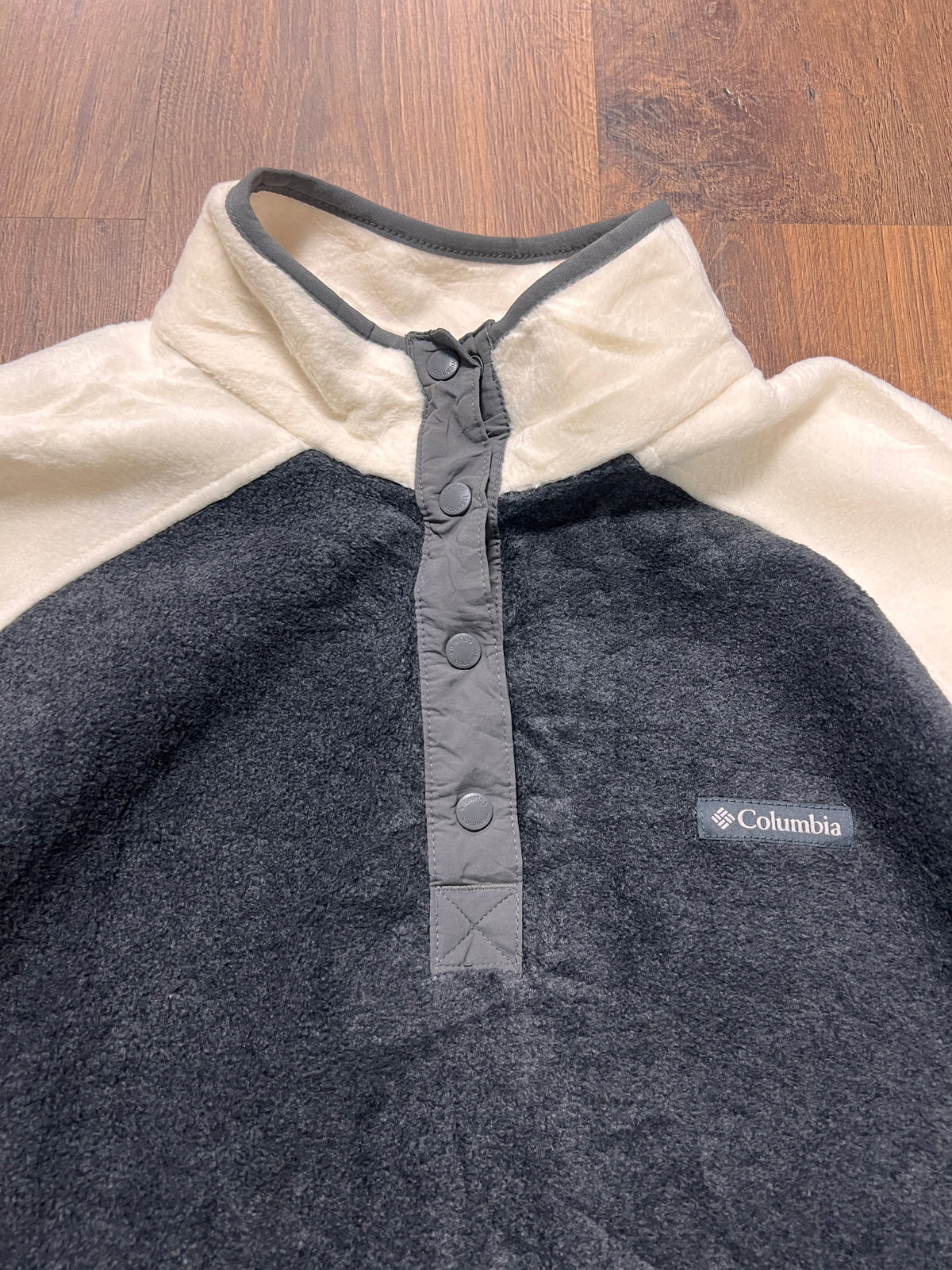 Brand New Columbia Fleece(L)