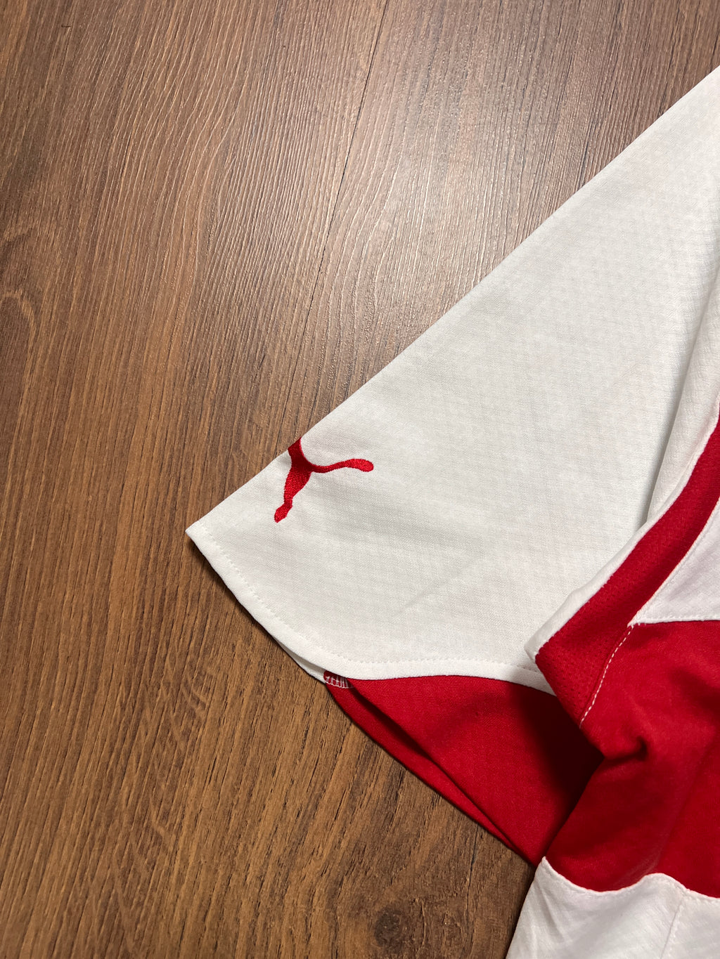 Stuttgart 2010/11 Home Jersey (XL)