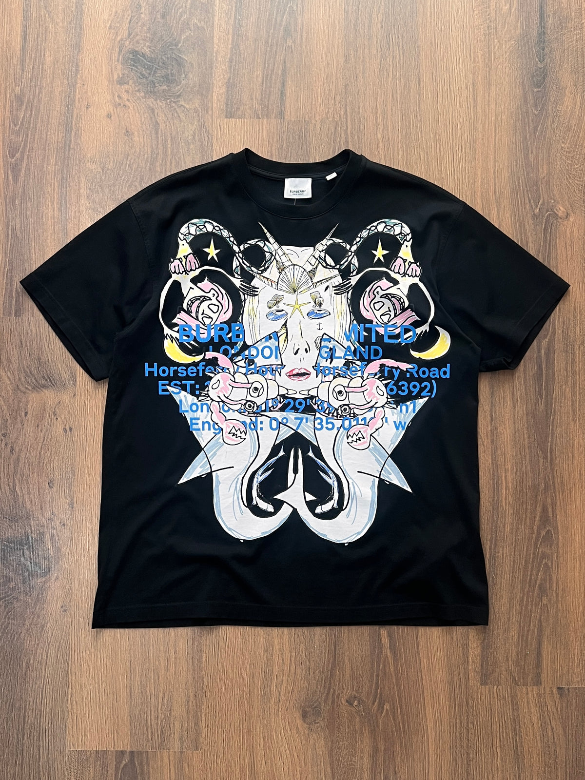 Burberry Limited Edition T-Shirt (M)