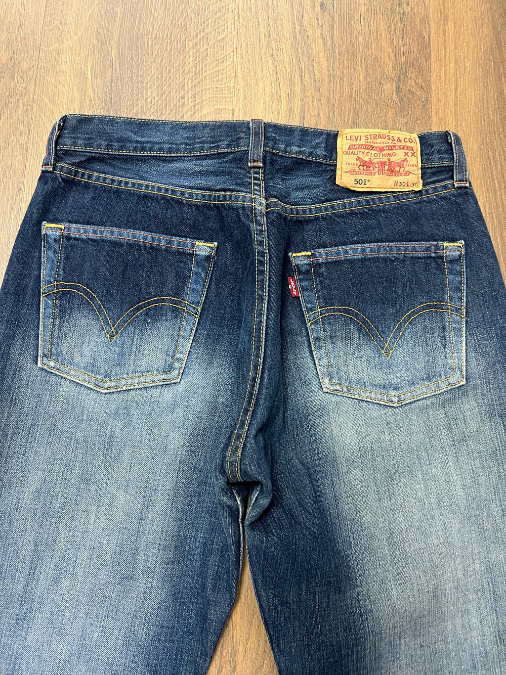 Levis 501 washed jeans (30x30)