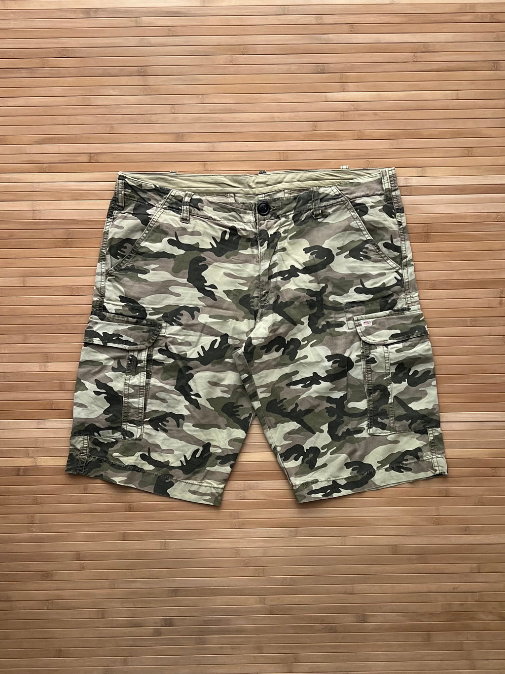 Camo Cargo Shorts (38)