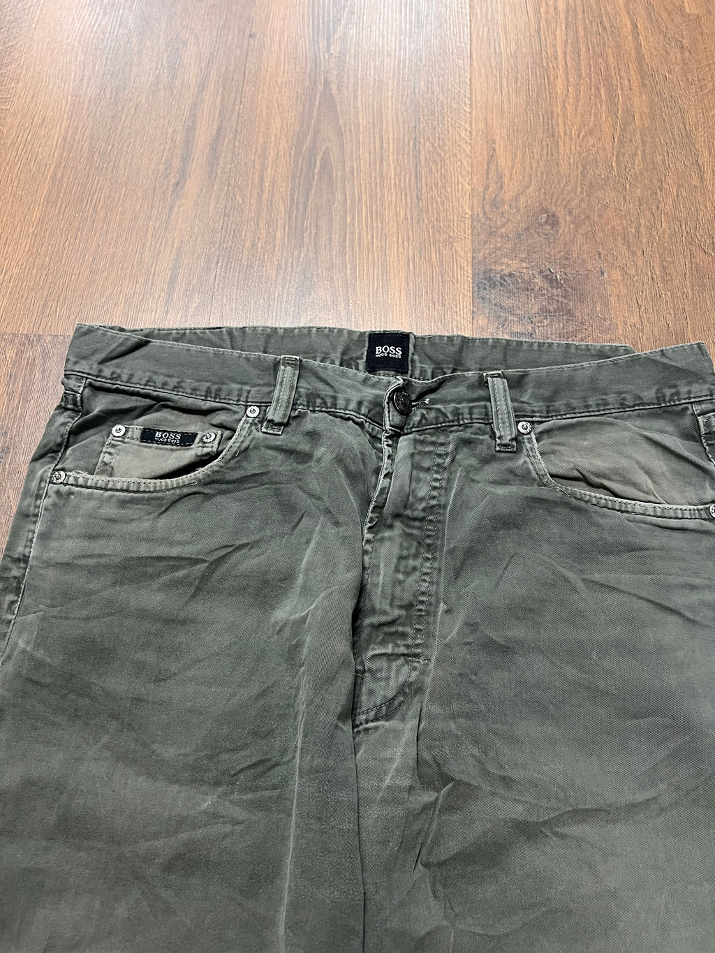 Huggo Boss Distressed Jeans(34x30)