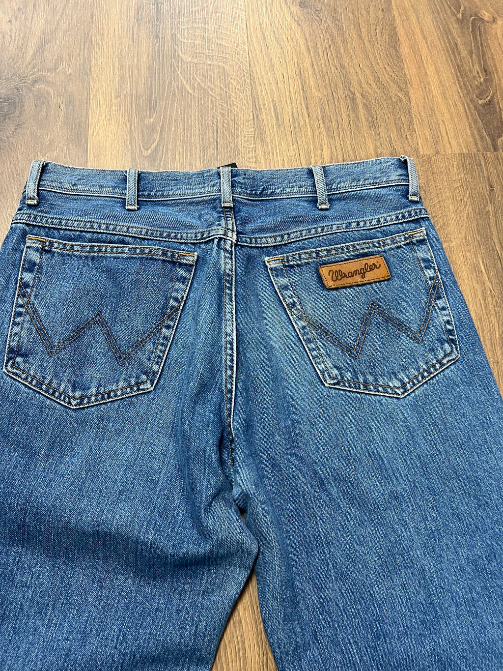 Wrangler Baby Blue Jeans (32x34)