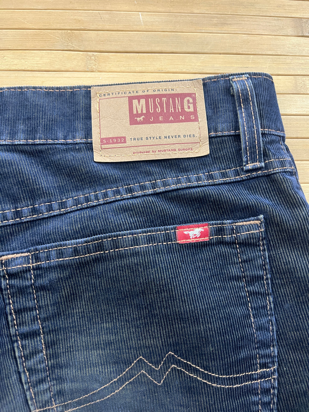 Mustang Corduroy Pants (34x32)