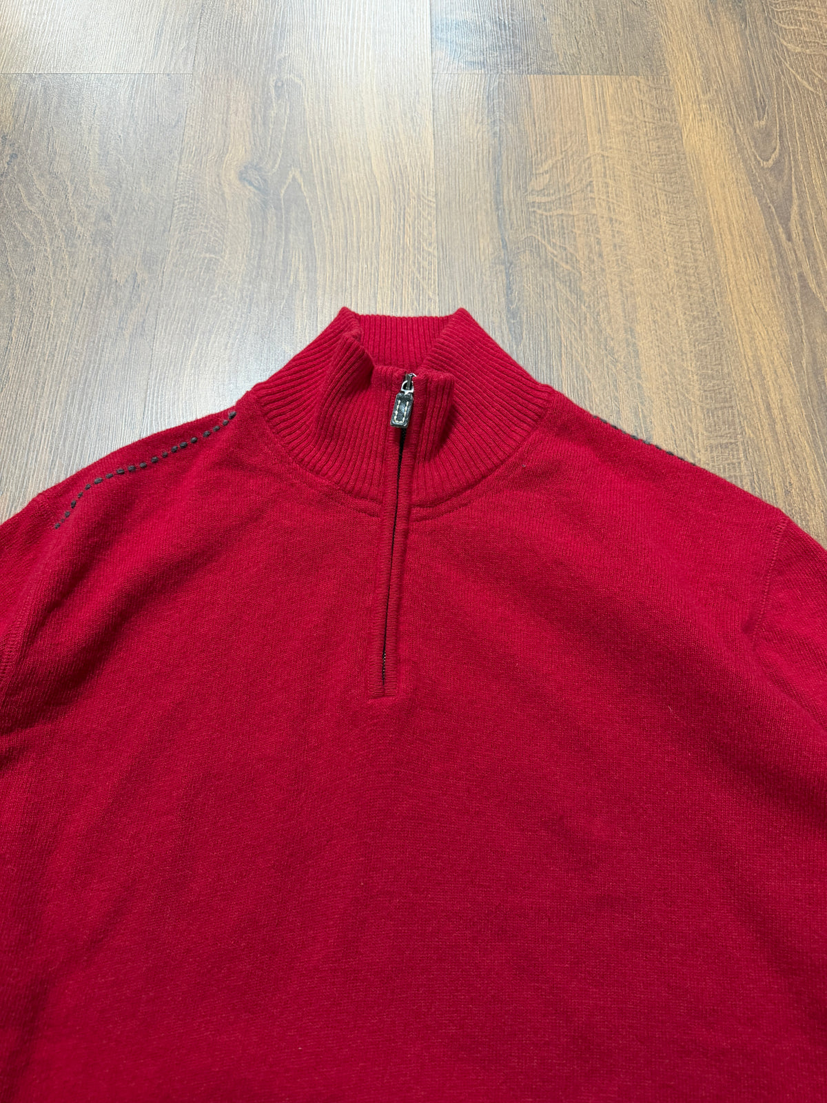 Red quarter Zip (L)