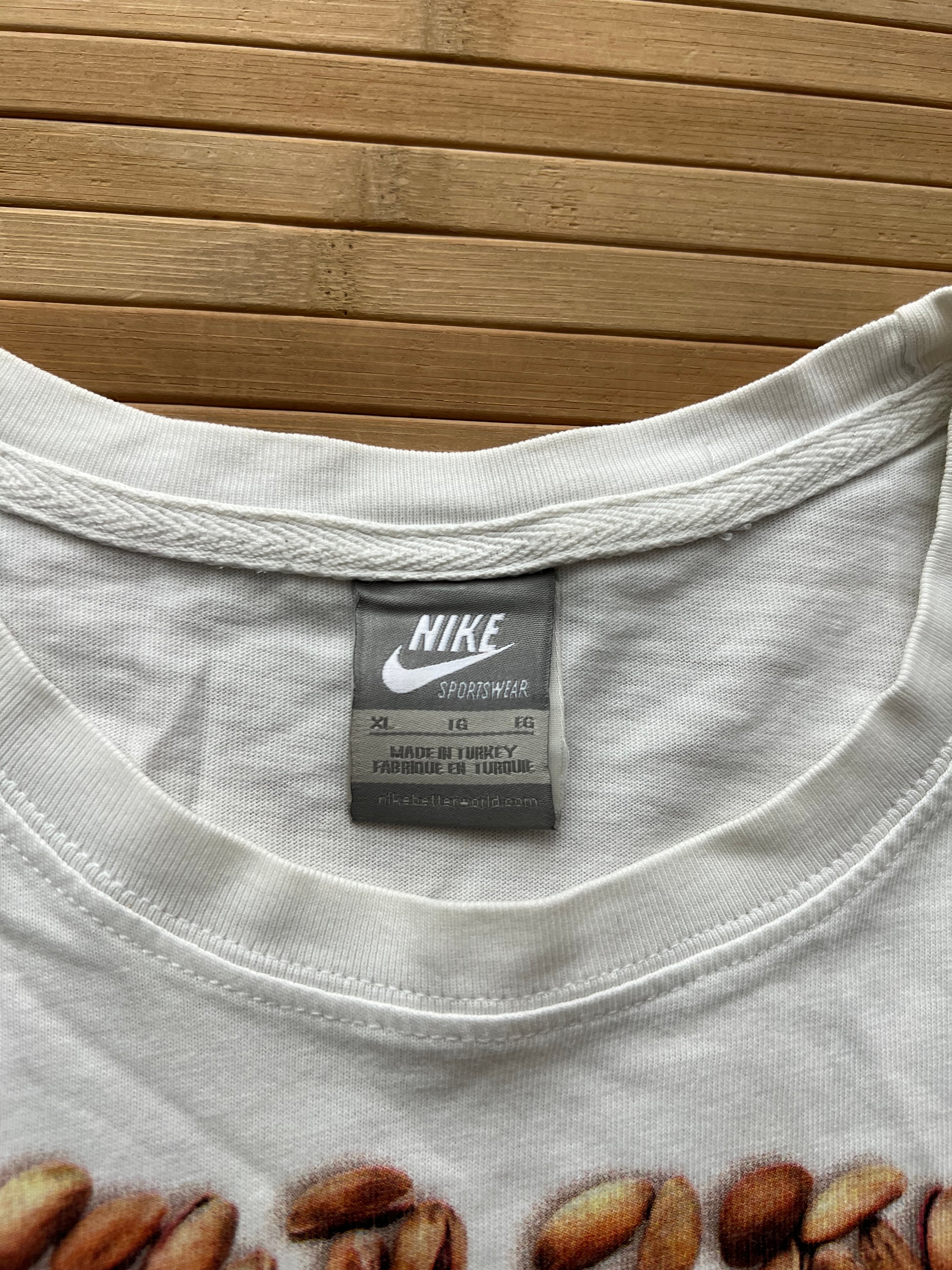 Nike Cover Your Nuts (L)