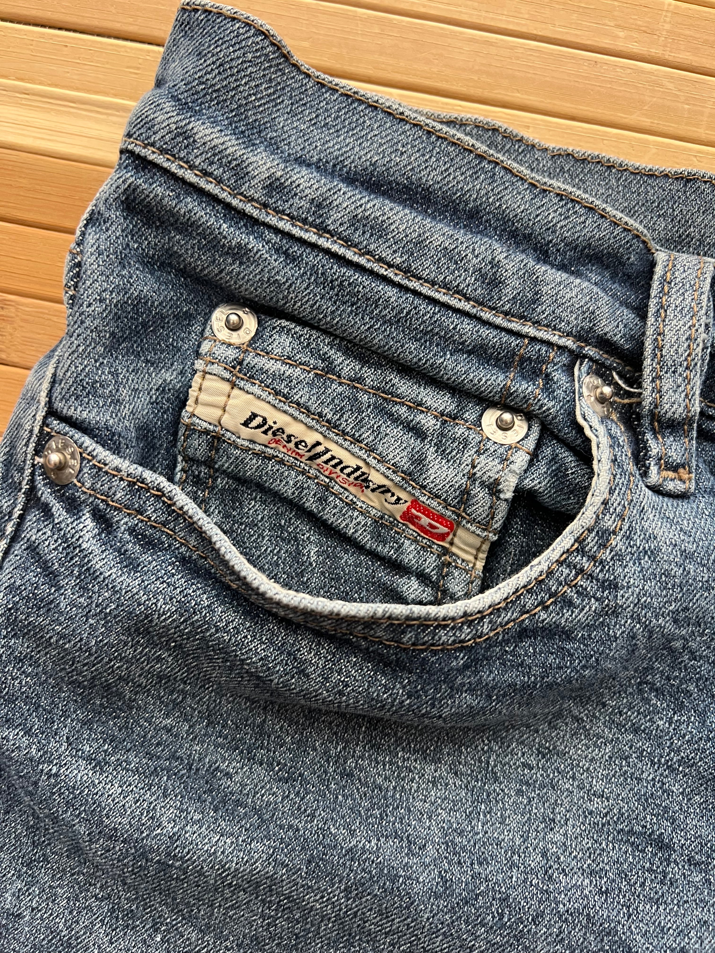 Diesel Women’s Jean Shorts (28)