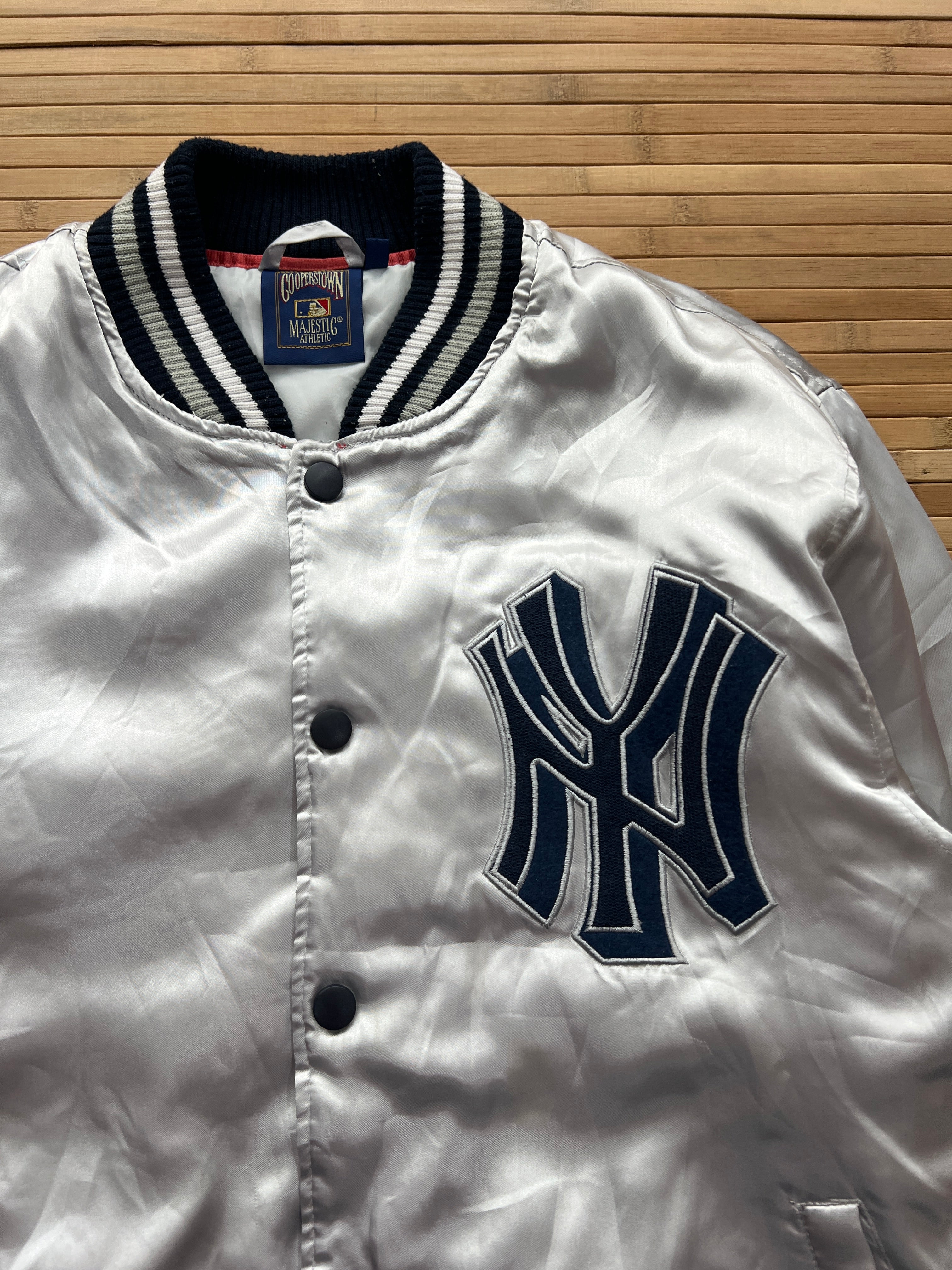 NY Yankees Satin Baseball Jacket (L)