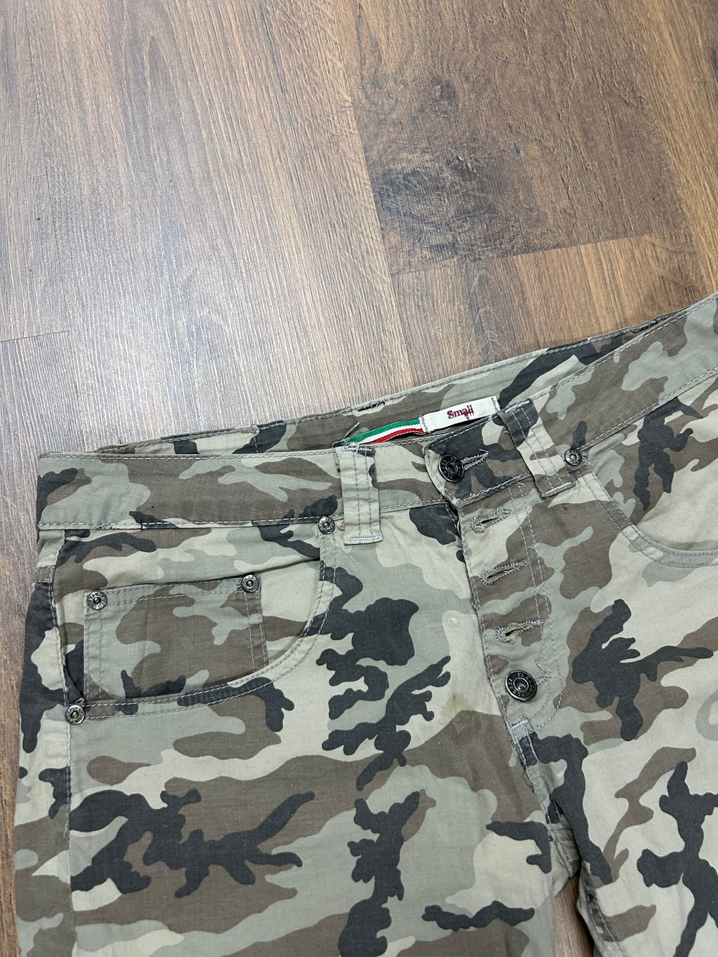Camo shorts 🙋‍♀️(32)