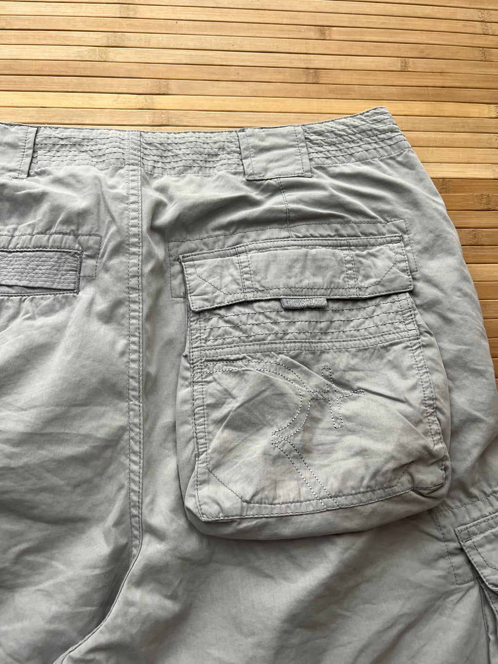 RocaWear Cargo Shorts (36)