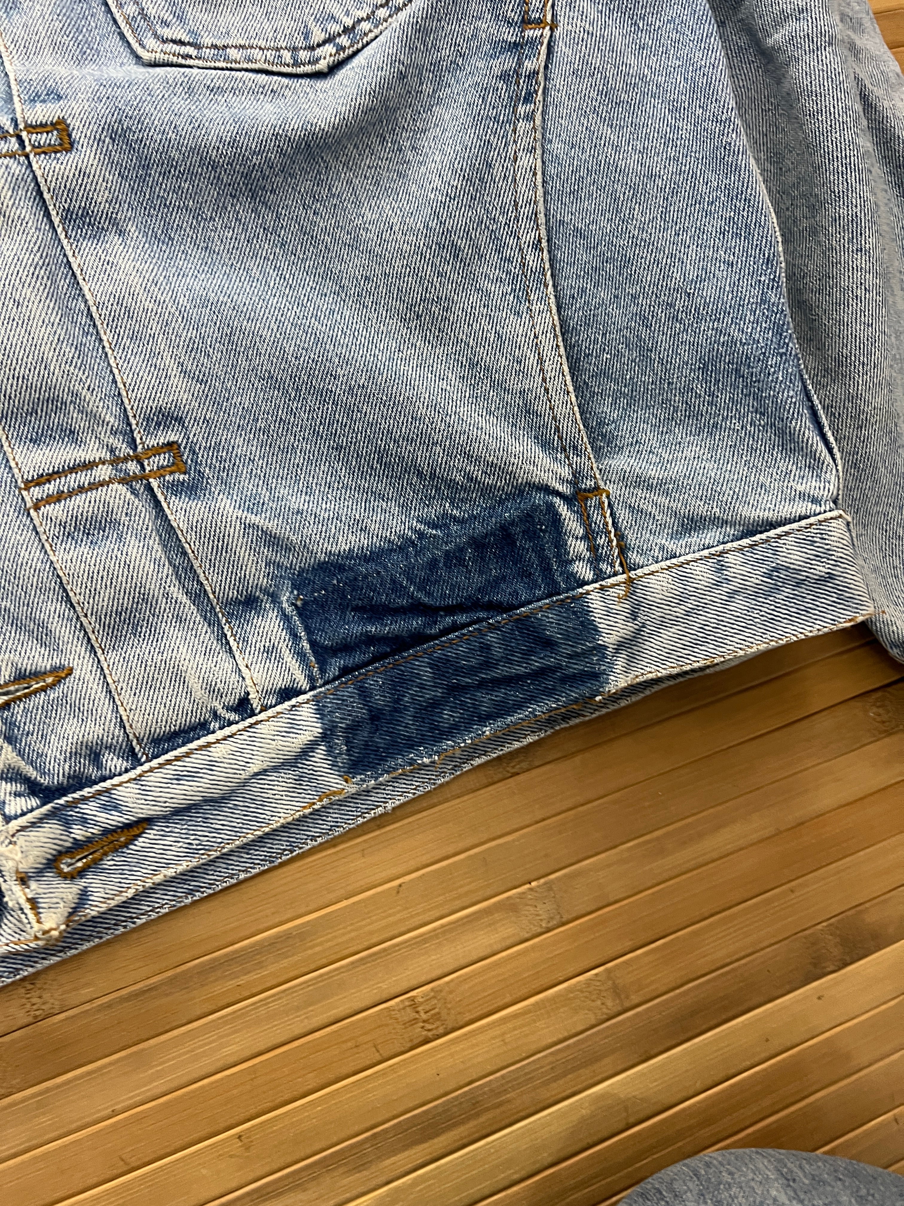 American Eagle Denim Jacket (M)