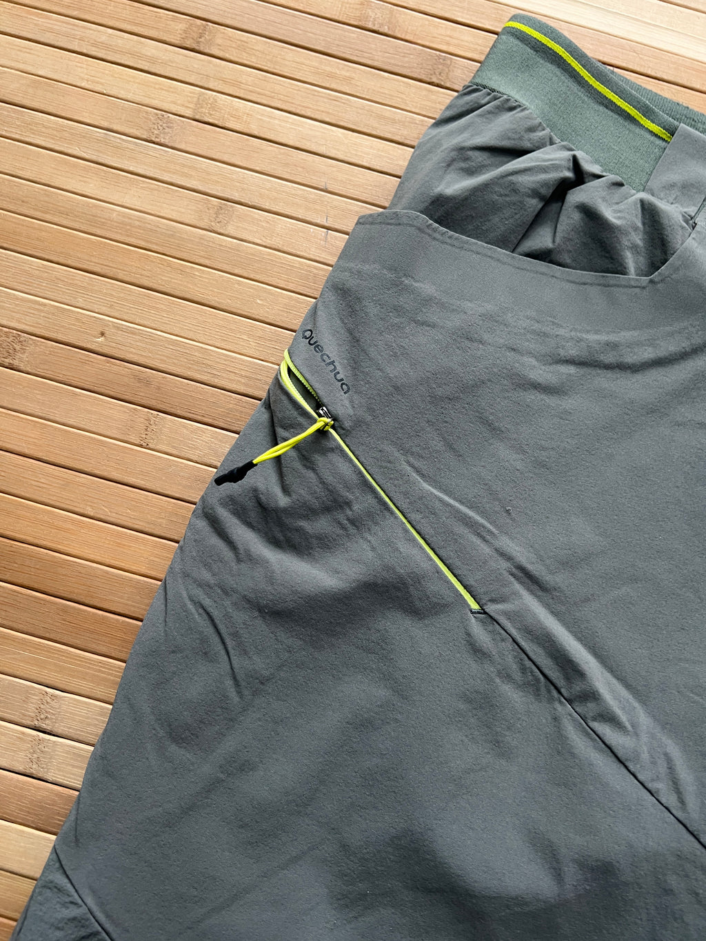Quechua Gray Shorts (30)