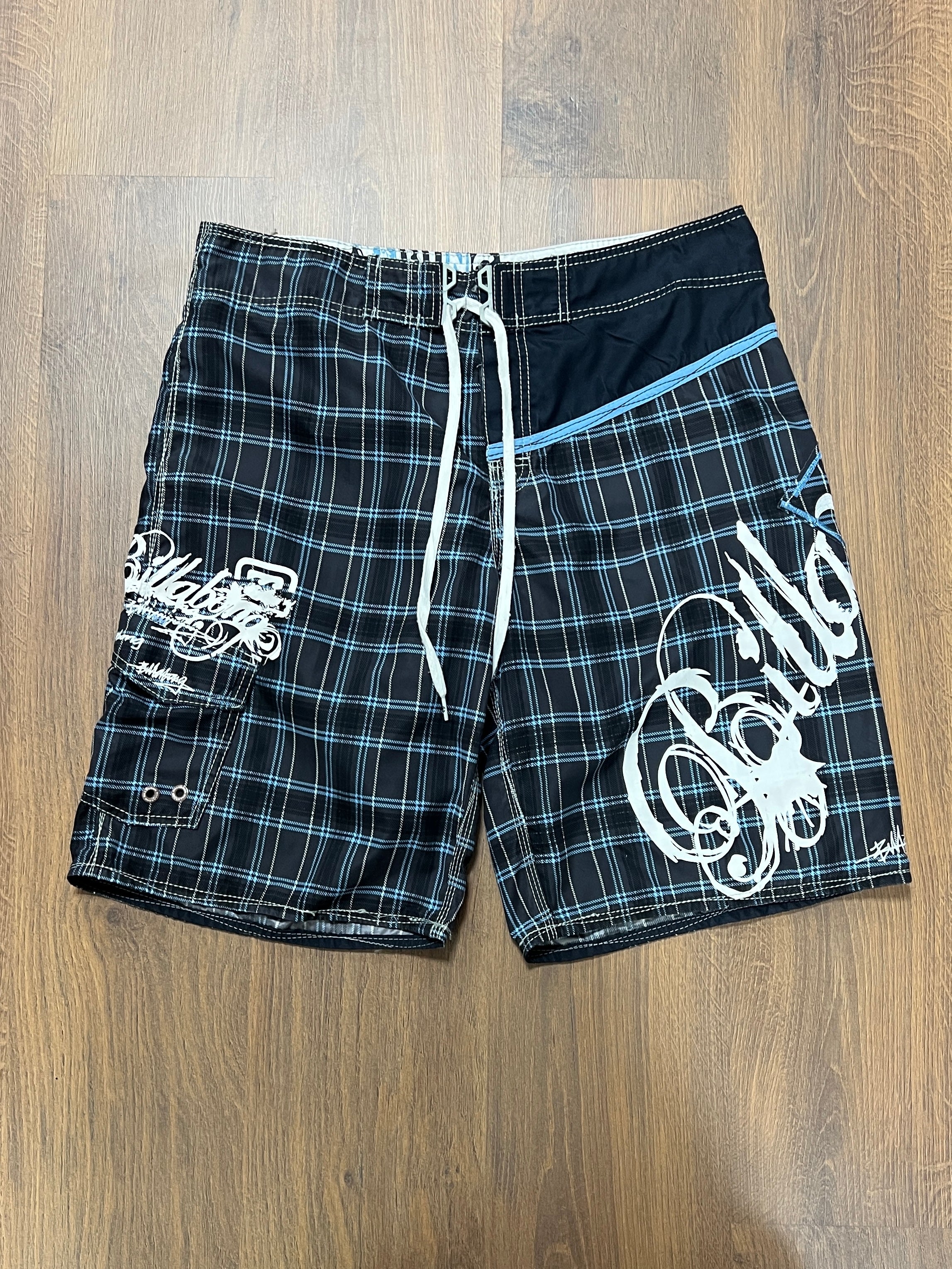 Billabong Striped Shorts (38)