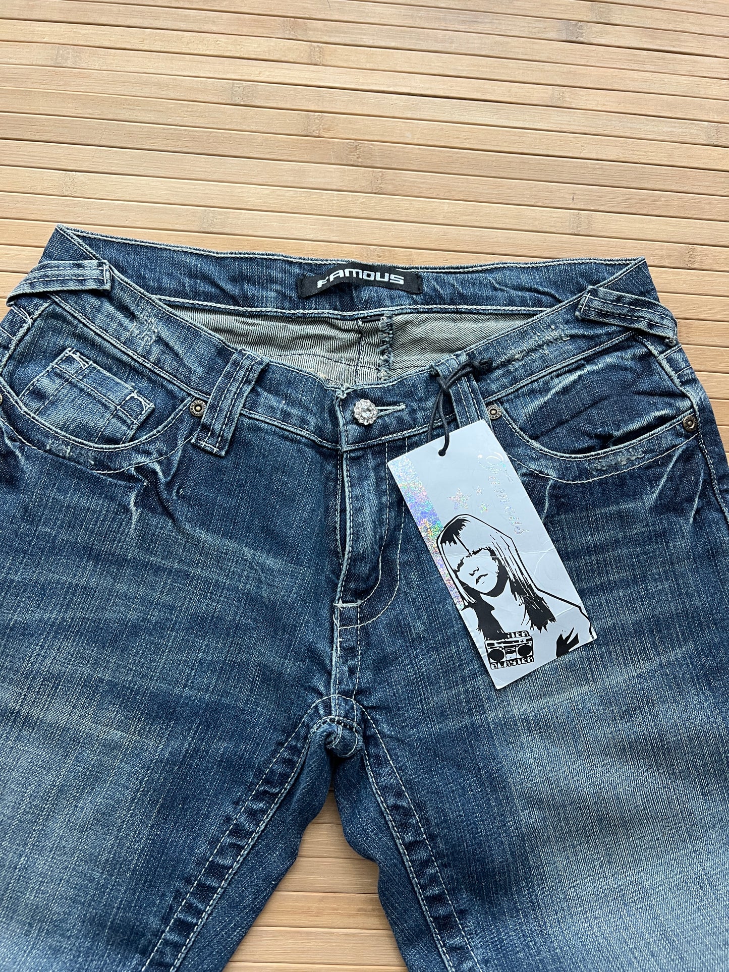Famous Jeans new with tags 🙋‍♀️ (28x32)