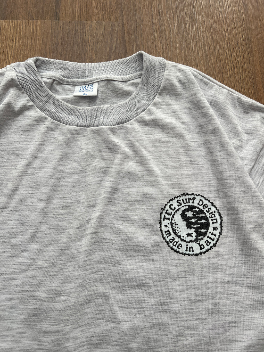 90s Tec Surf Design Tshirt(XL)
